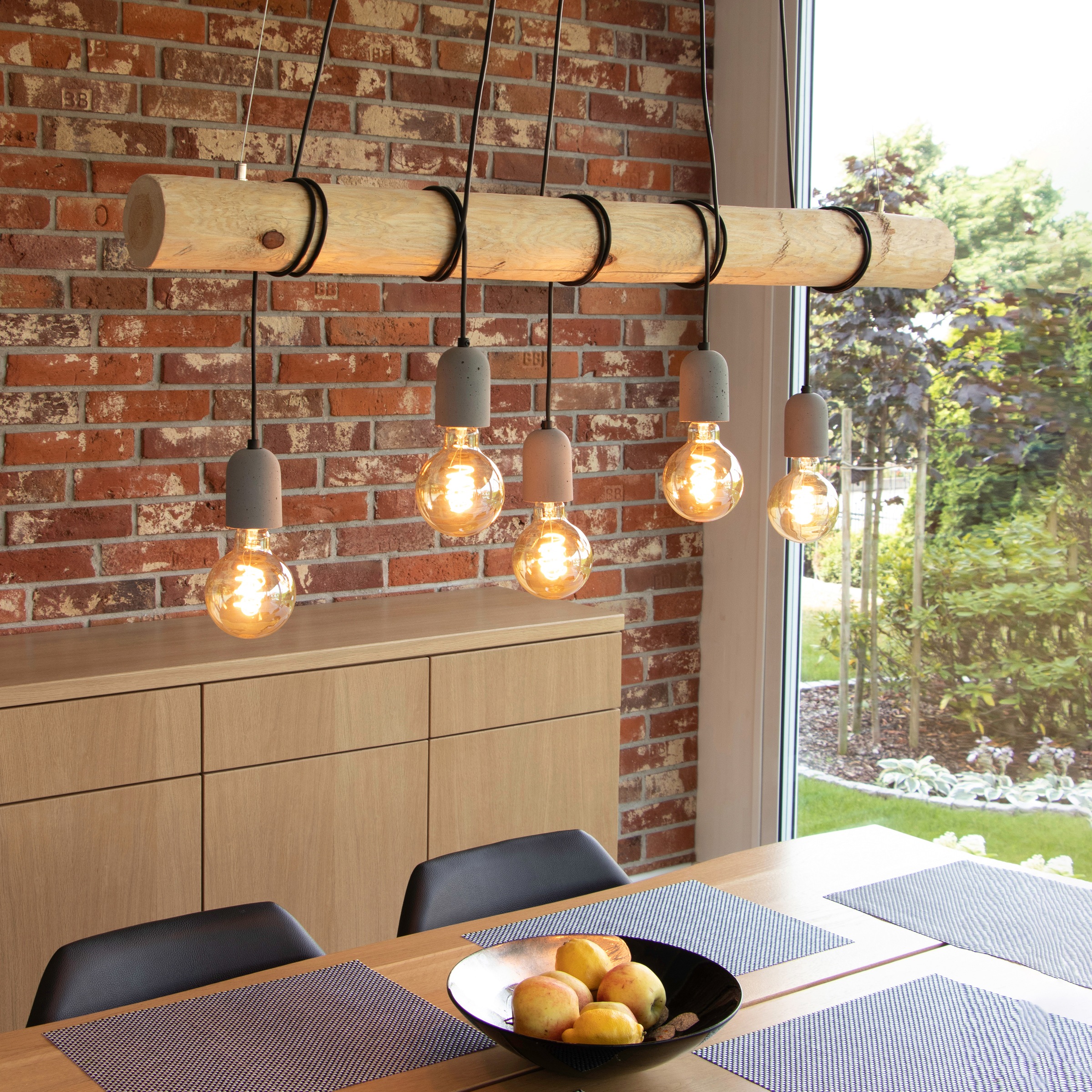 hängeleuchte holzbalken