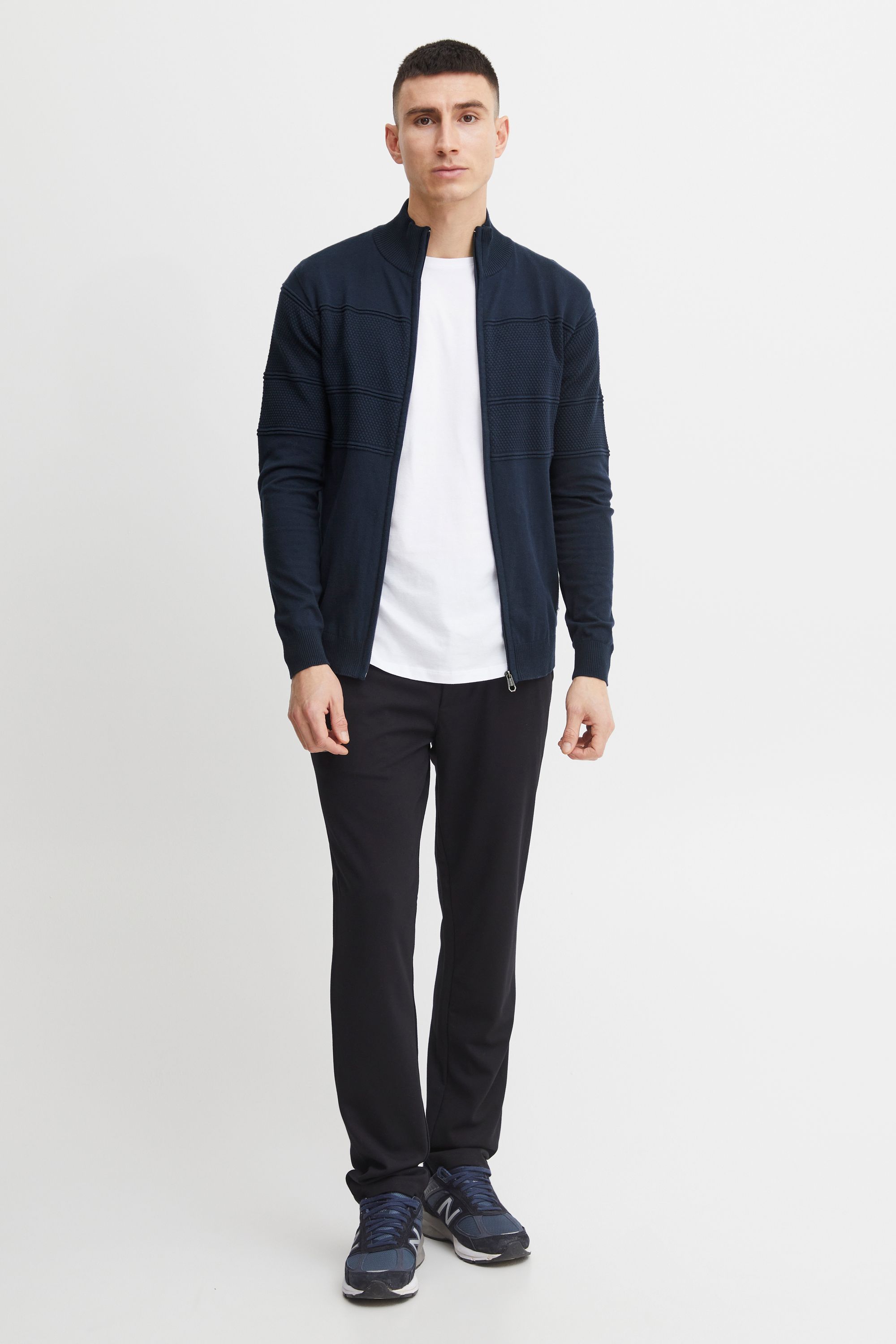 Thumbnail - 11 Project Strickjacke "Strickjacke PRYannik"