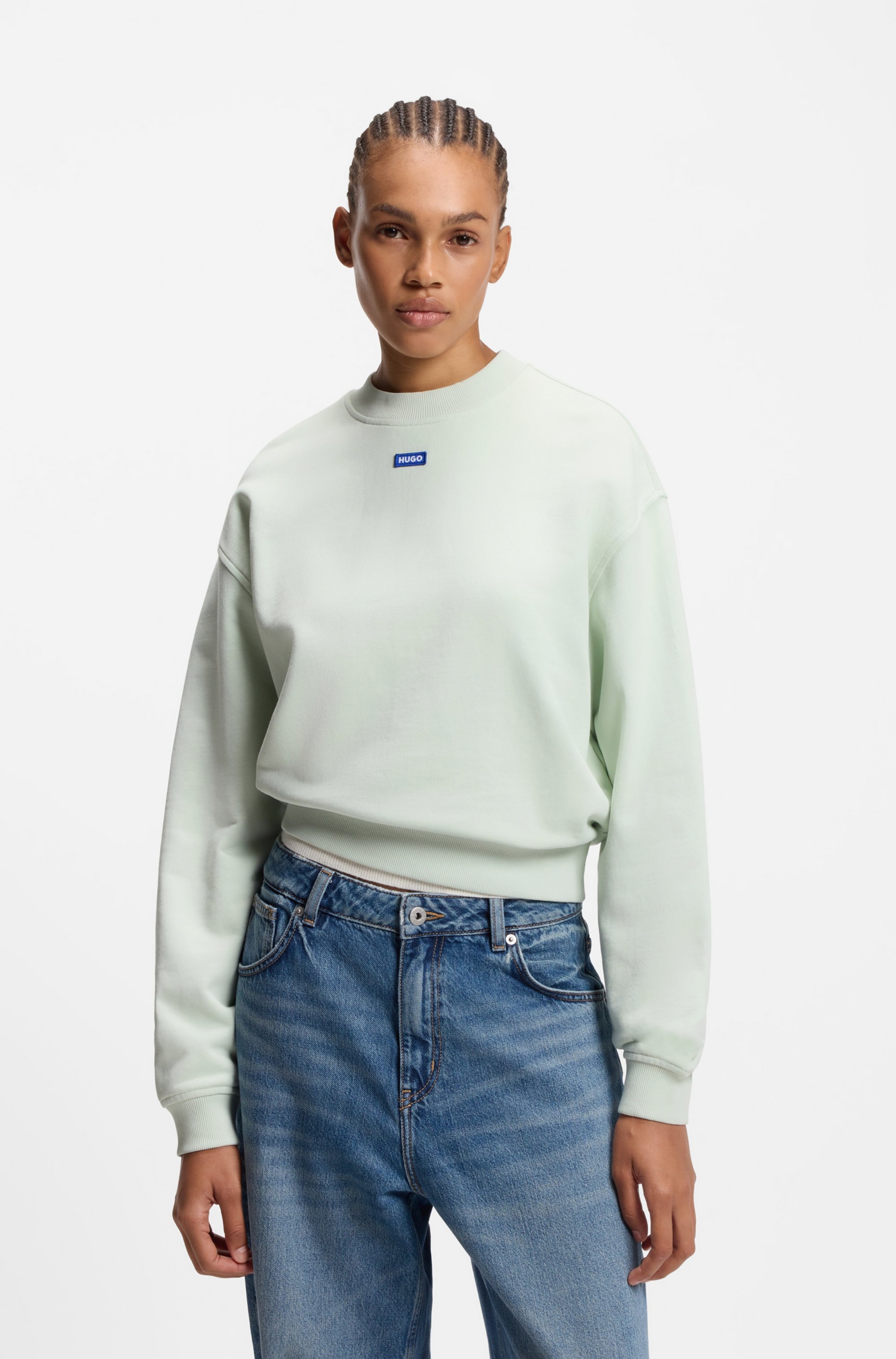 HUGO Blue Sweatshirt "Delessa", mit Logoaufnäher günstig online kaufen