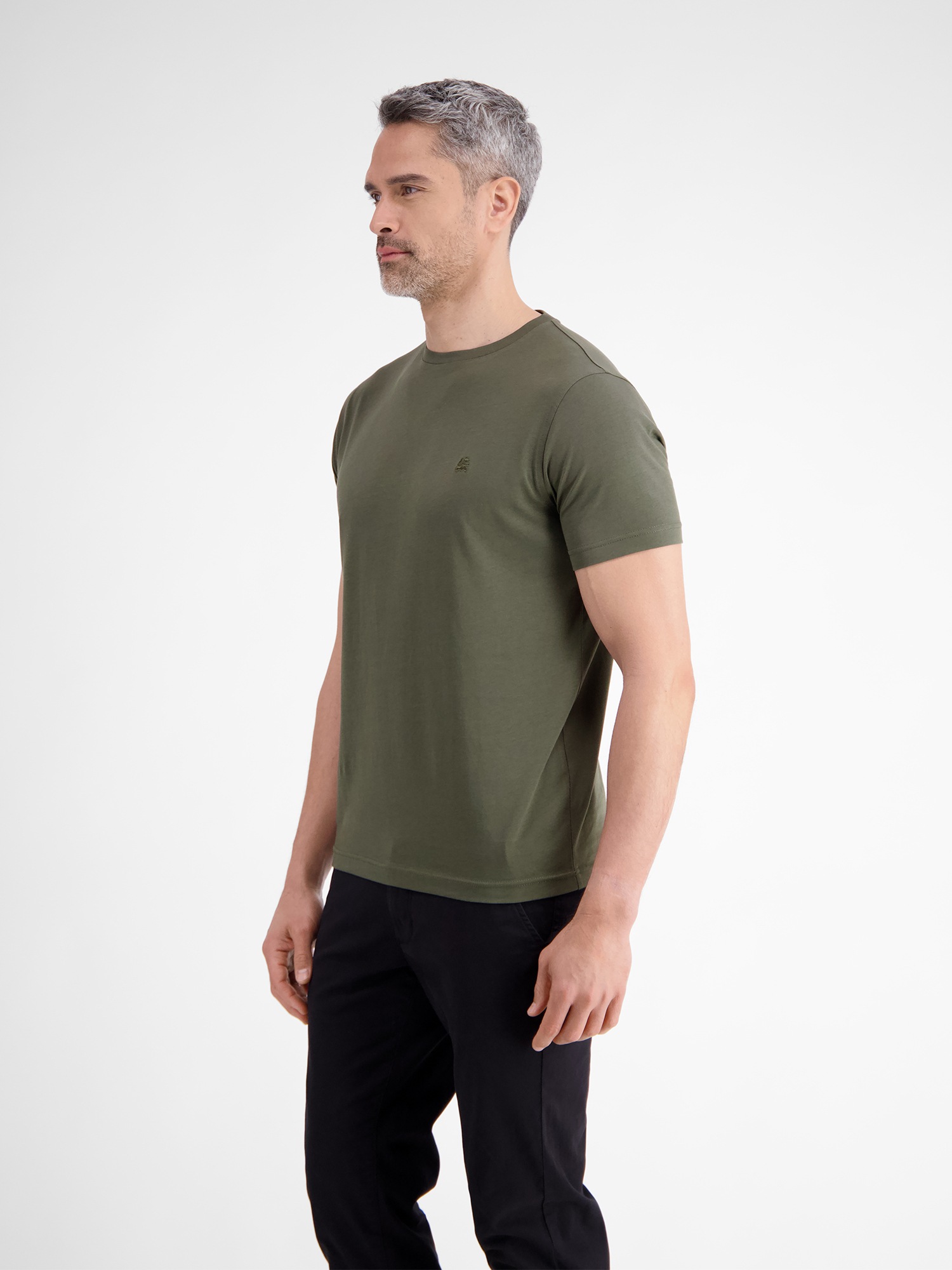 LERROS T-Shirt »LERROS Basic T-Shirt mit Logostitck, unifarben«