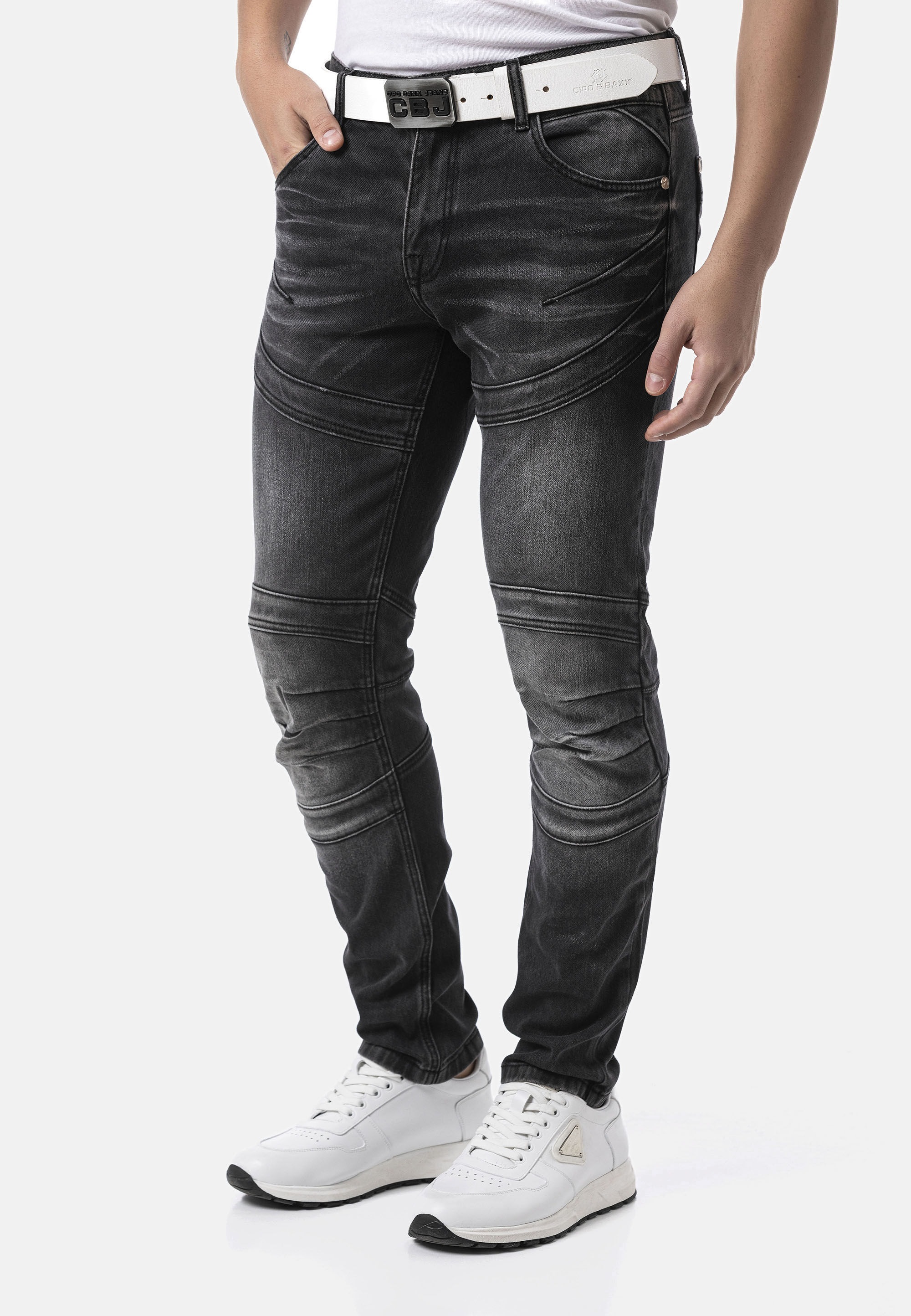 Cipo & Baxx 5-Pocket-Jeans »CD876« mit stylischer Waschung