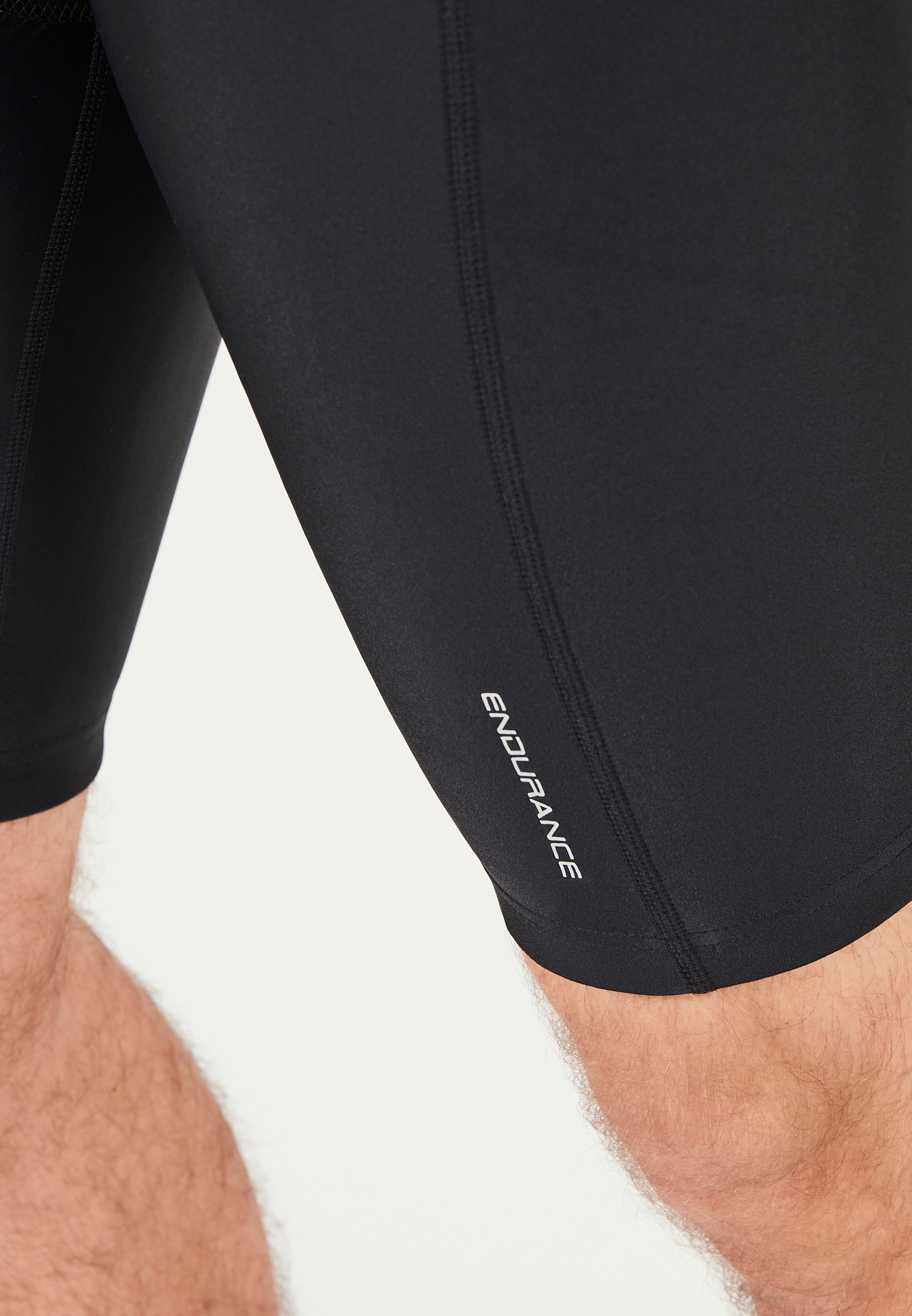 ENDURANCE Radhose »GORSK SHORTS«, mit extra weicher Sitzpolsterung