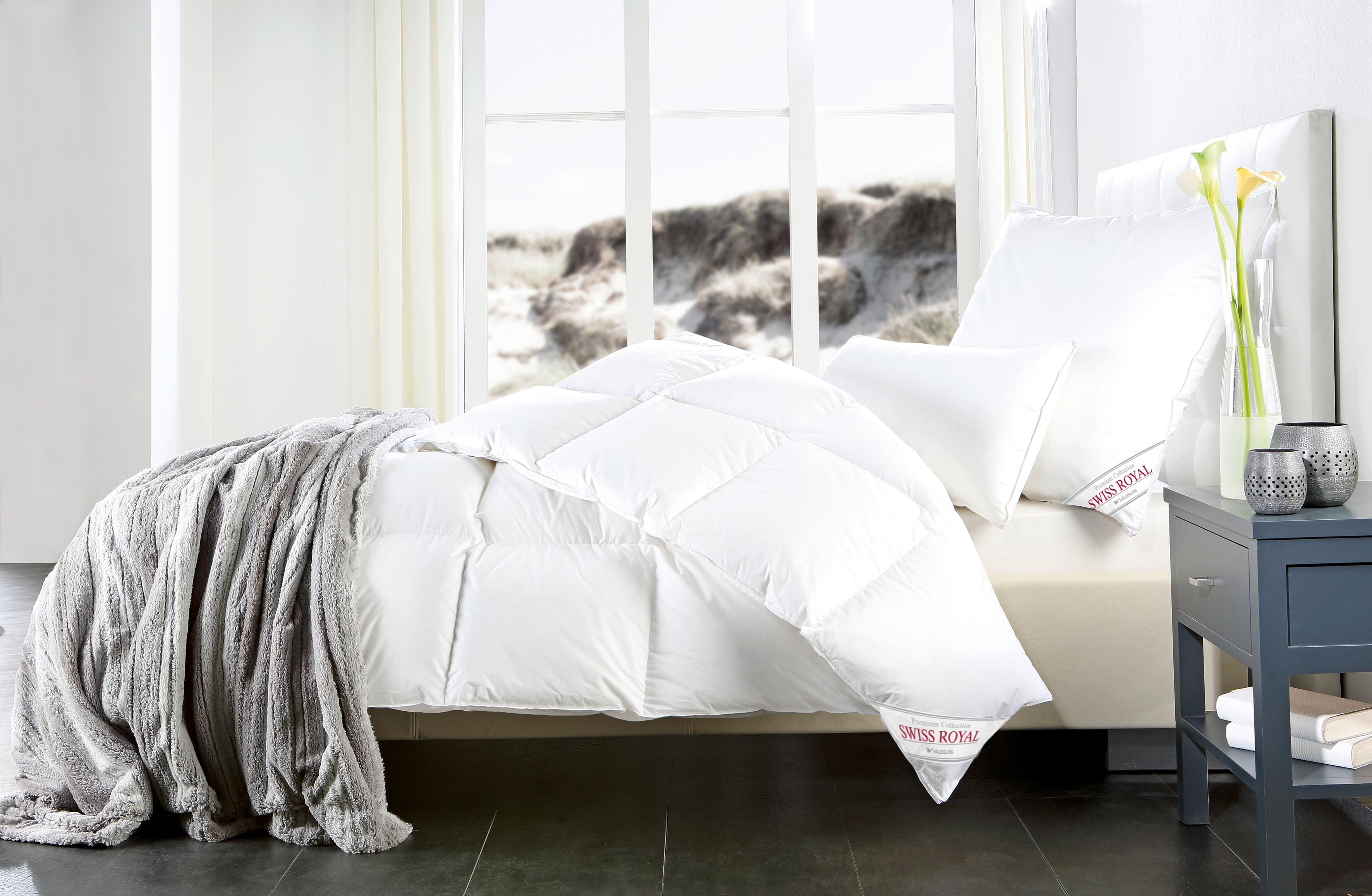 Haeussling 1100000002199 "Swiss Royal, Bettdecken für Sommer und Winter, Ganzjahresdecke, Decke" extrawarm Füllung 90Daunen10Federn 1 Stk. tlg. Bettdecke 135x200 cm, 155x220 cm & weitere Größen, Made in Germany
