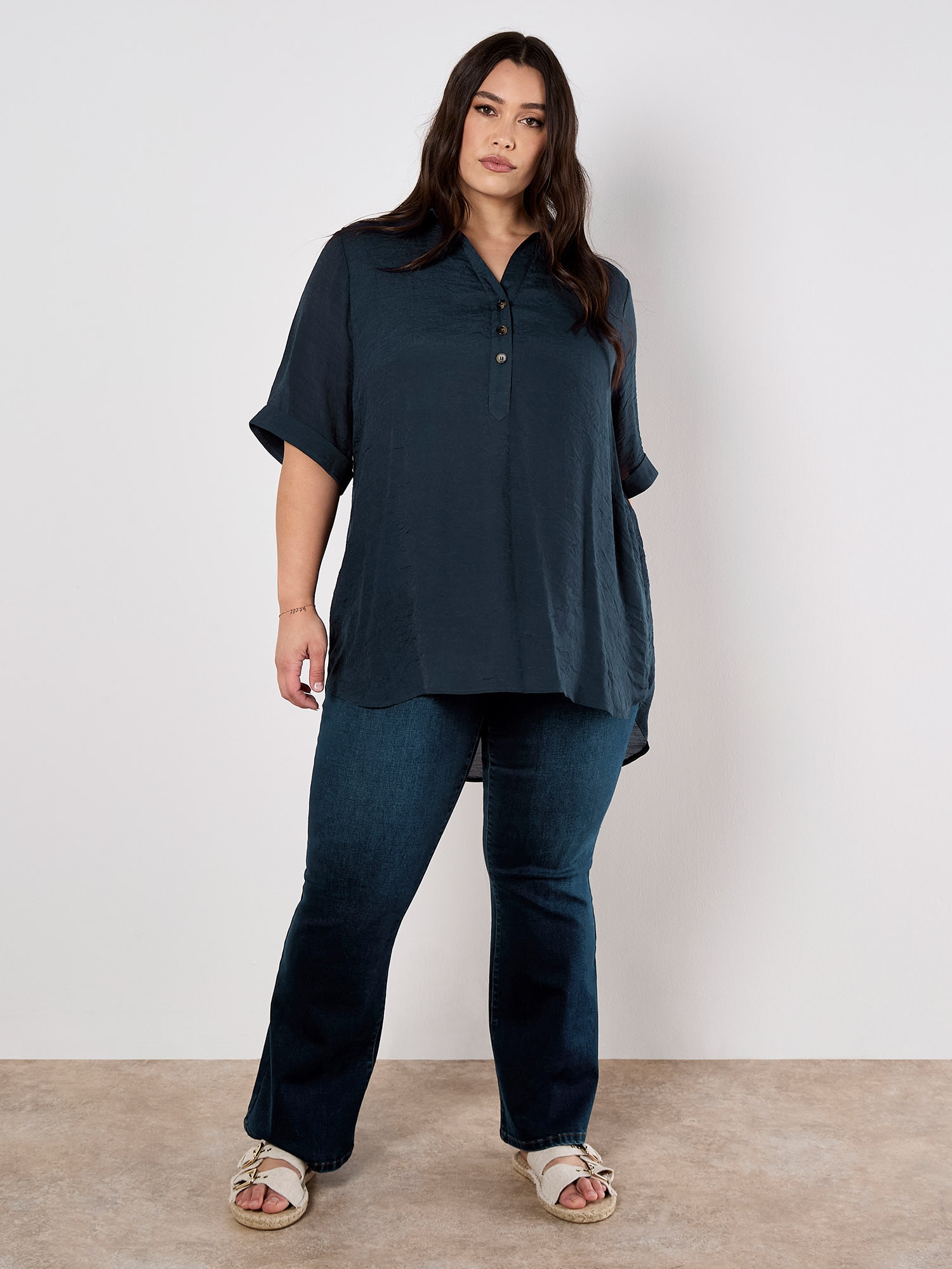 Apricot Kurzarmbluse »Bluse« mit Zierknöpfen