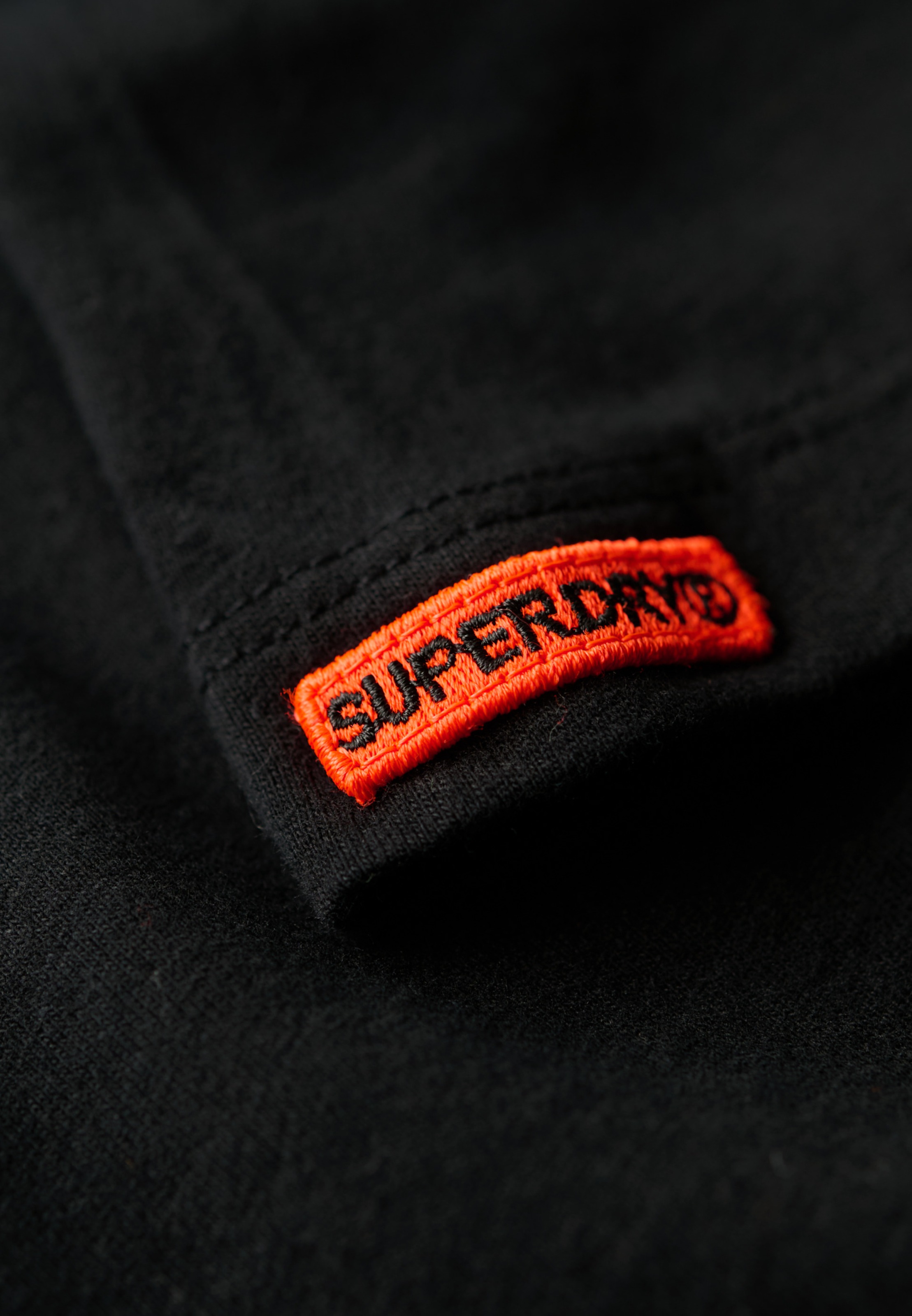 Superdry Rundhalsshirt »CLASSIC ESSENTIAL TEE«