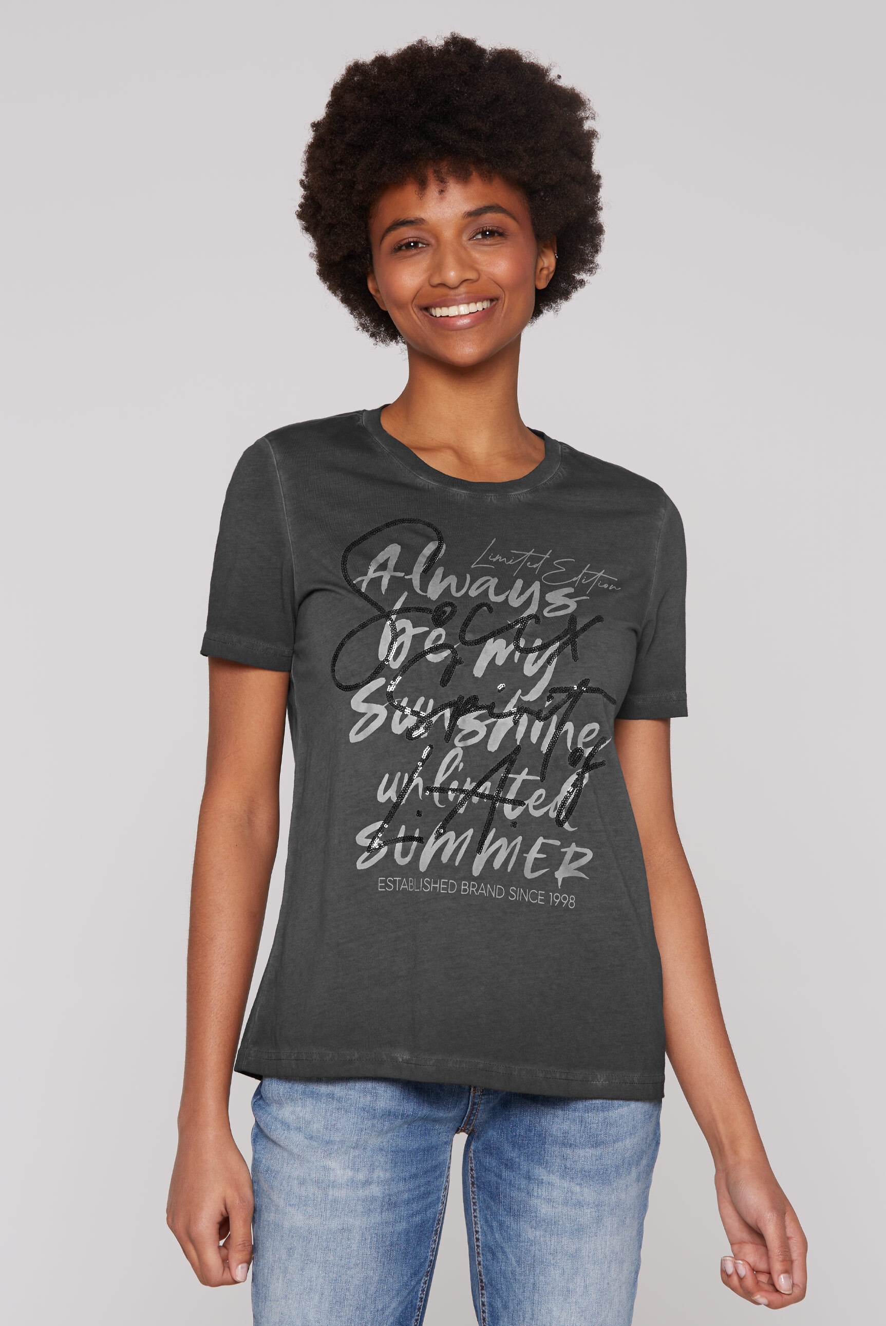 SOCCX Kurzarmshirt, mit Pailletten-Schriftzug günstig online kaufen