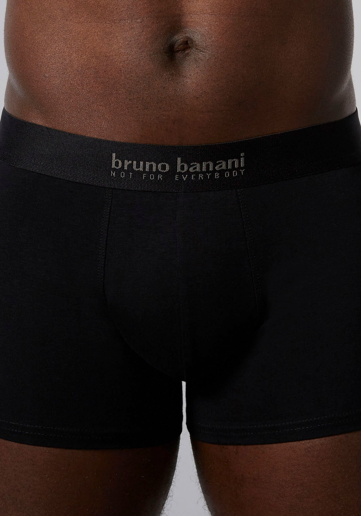 Bruno Banani Boxershorts »Short 3Pack Energy Cotton«, (3er Pack), mit Schriftzug am Bund
