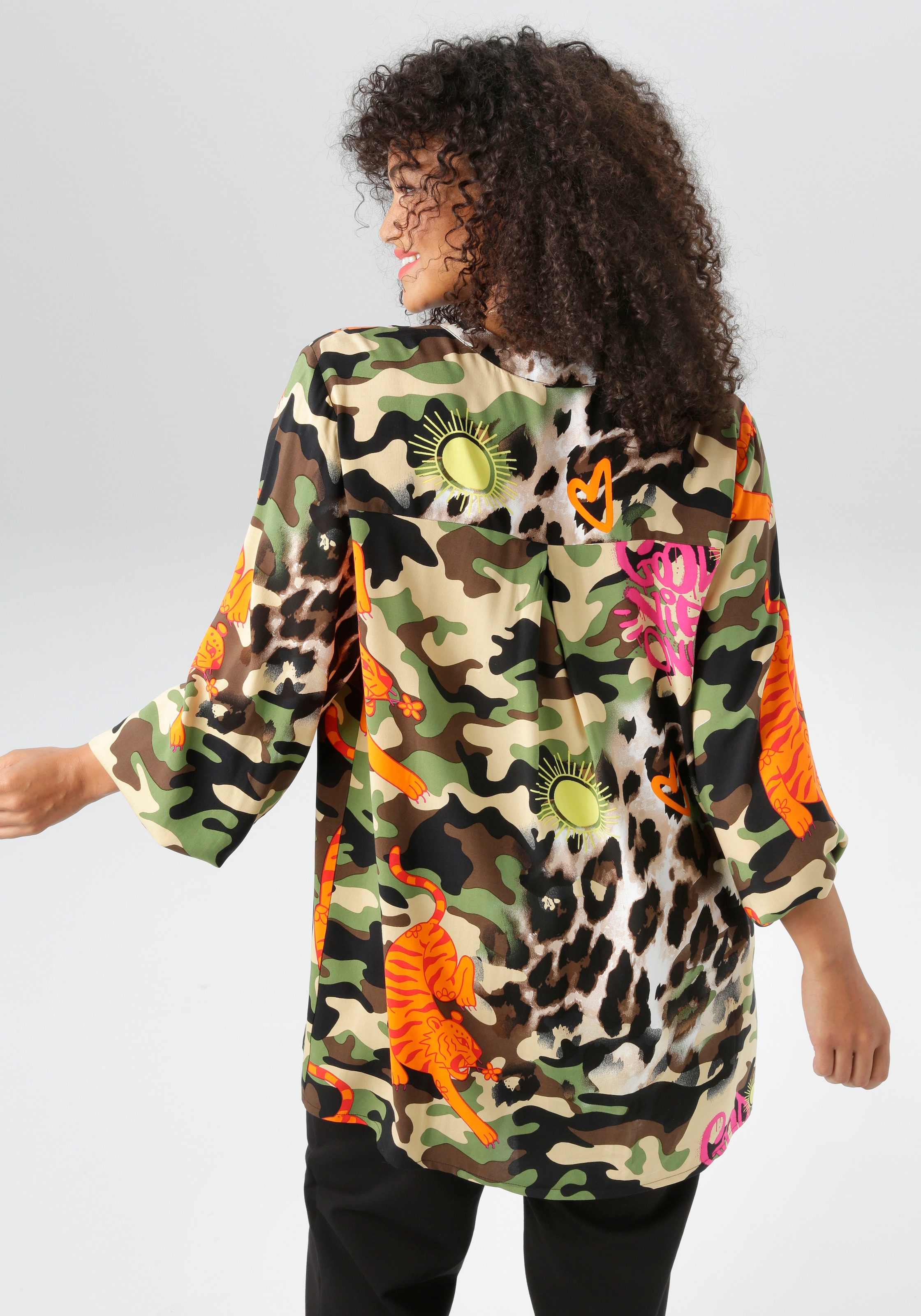 Aniston PLUS Schluppenbluse, mit extravaganten farbenfrohes Animaldessin - NEUE KOLLEKTION