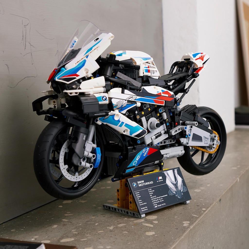 LEGO® Konstruktionsspielsteine »BMW M 1000 RR (42130), LEGO® Technic«, (1920 St.), Made in Europe