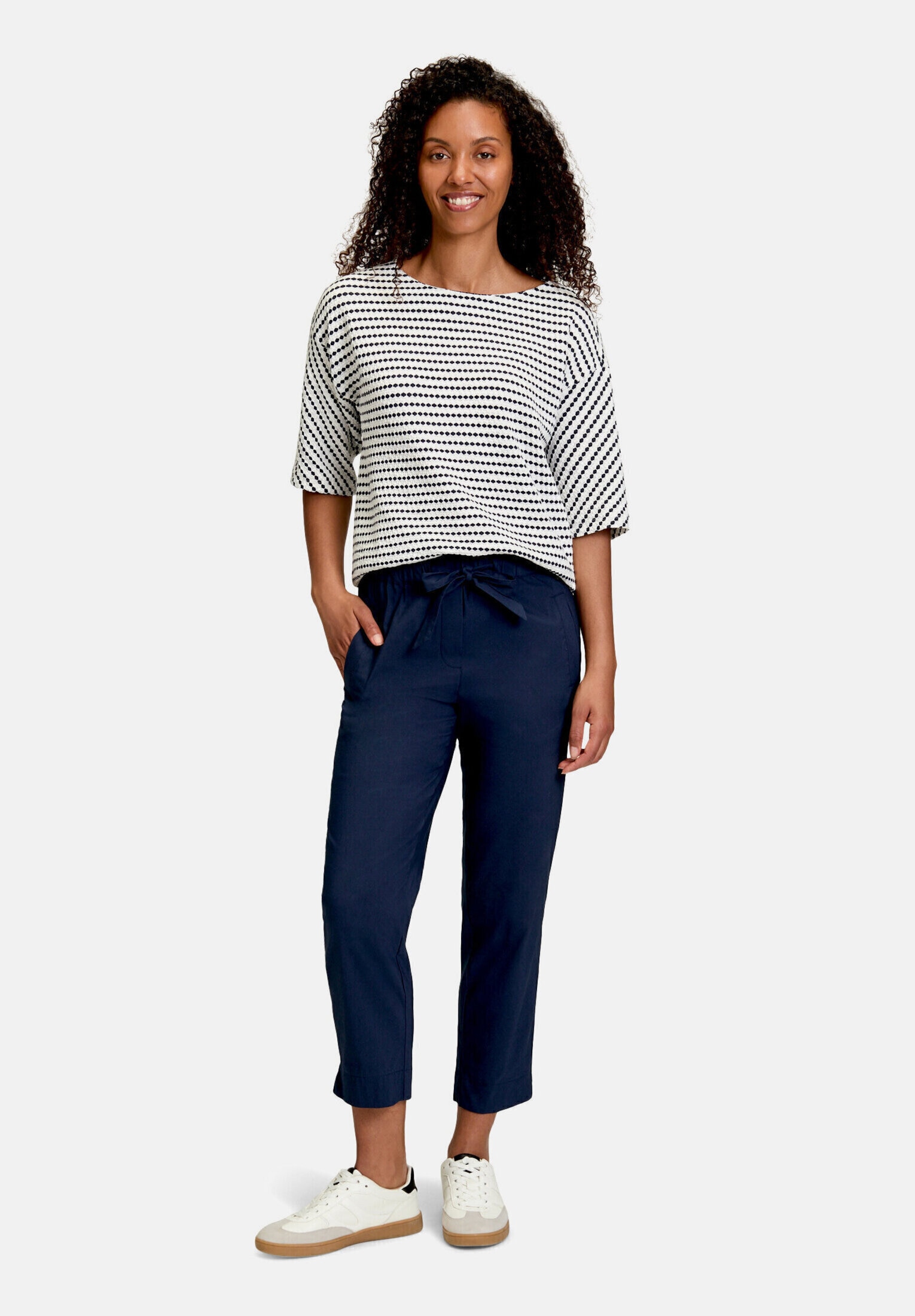 Betty&Co "Damen mit Rundhalsausschnitt" 1 Stk. Struktur