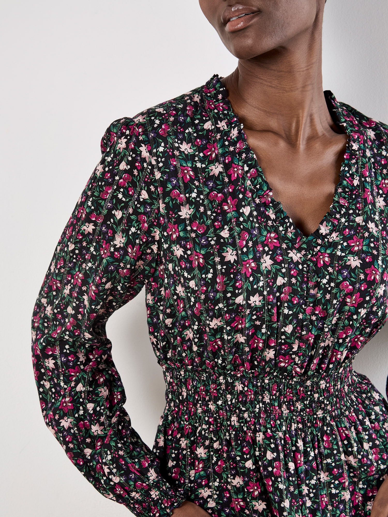 Apricot Druckkleid »Minikleid« mit Smokdetails und Blumenmuster