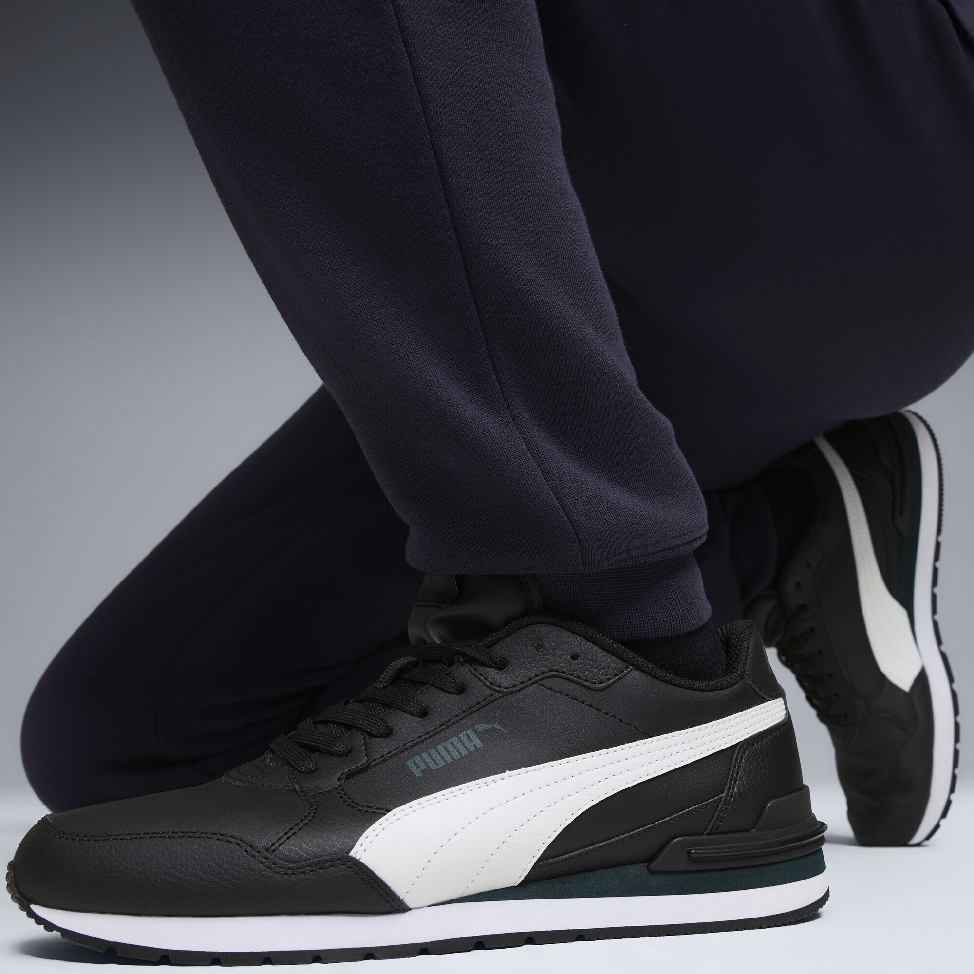 PUMA Sporthose »Essentials 2 Colour No.1 Logo Jogginghose Herren«