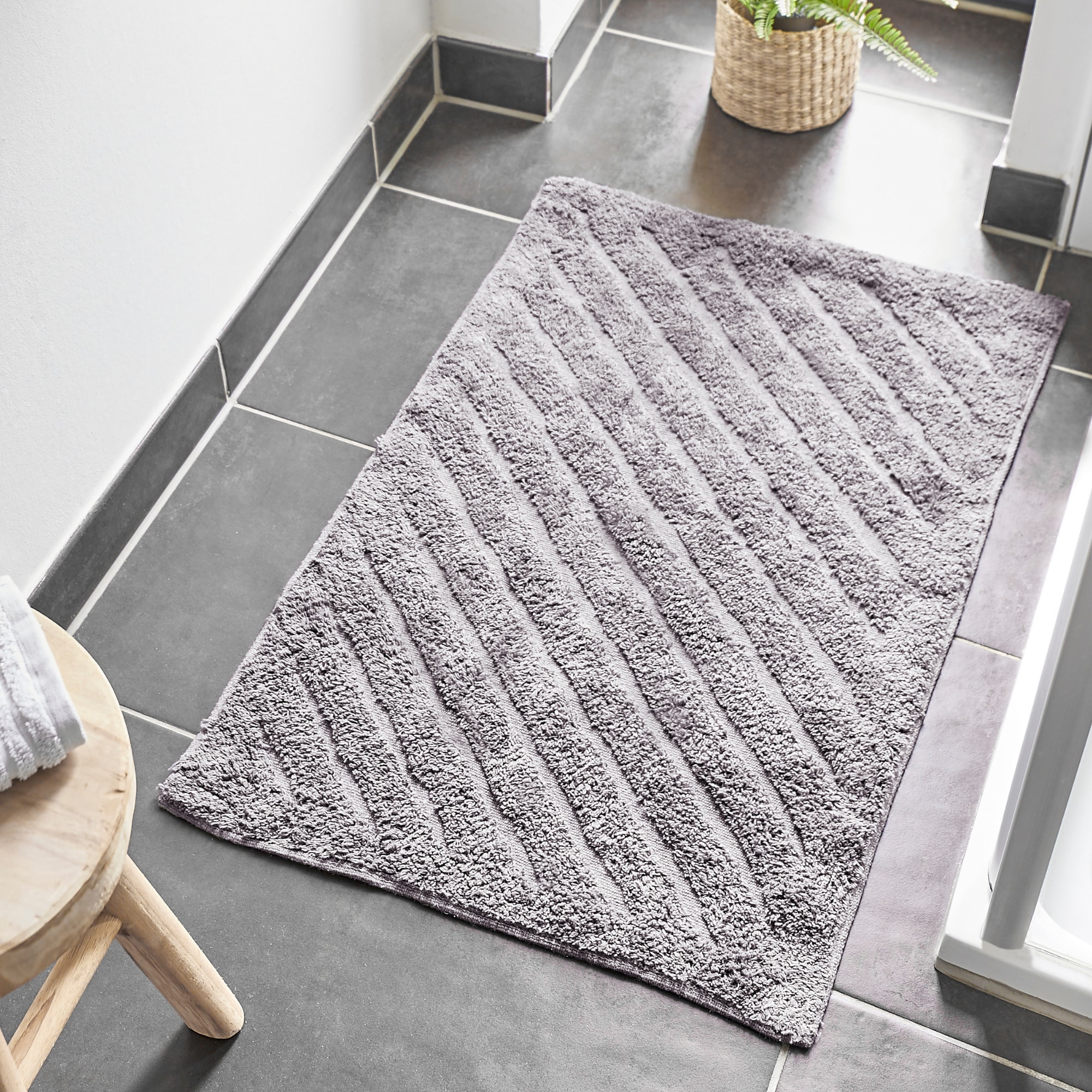 Andiamo Badematte »Havanna, 50x80 cm«, fußbodenheizungsgeeignet-schnell trocknend, Badteppich, Uni Farben, Hoch-Tief Effekt, verschiedene Designs