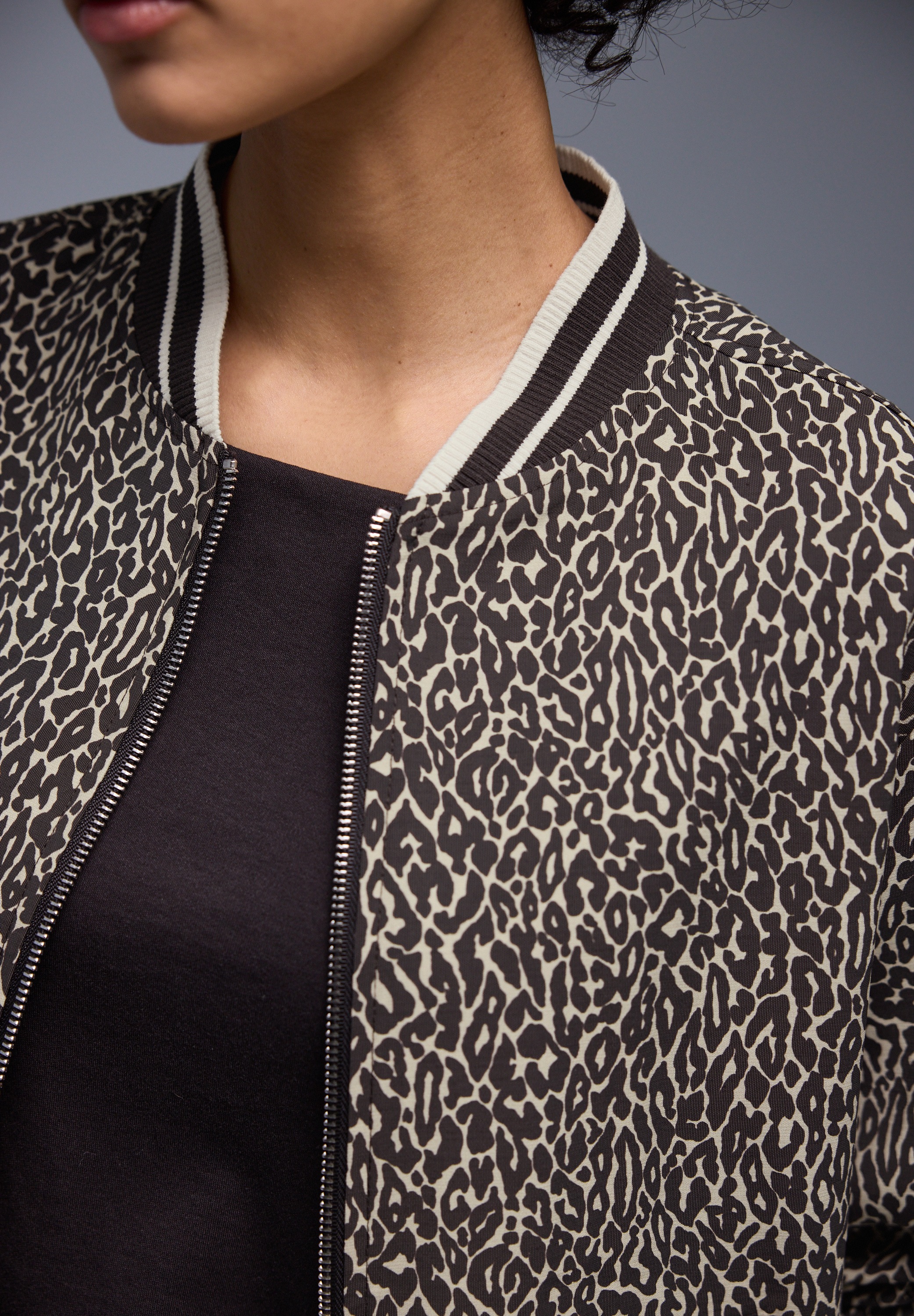 Thumbnail - STREET ONE Blouson ohne Kapuze im Leo-Look