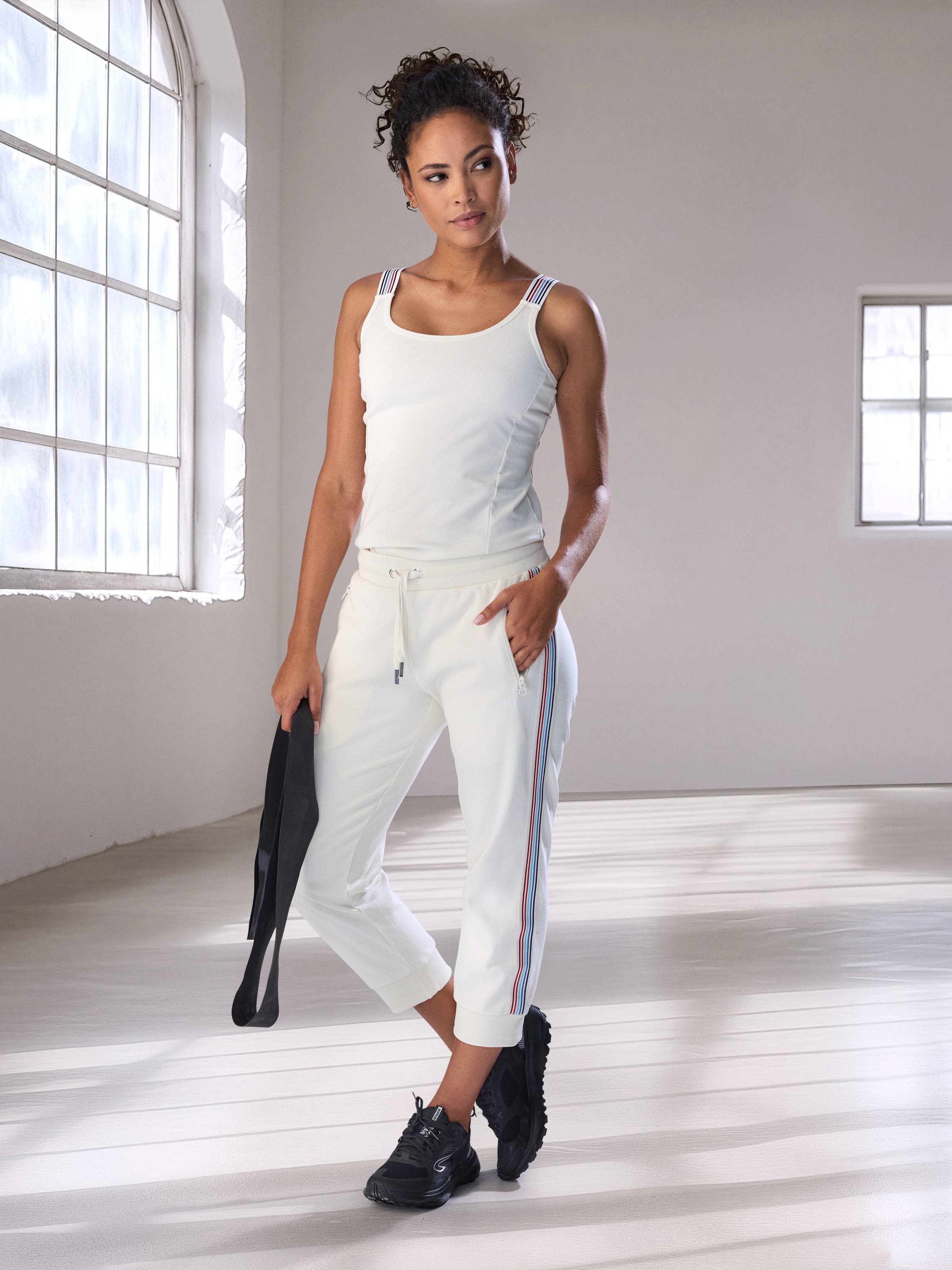 H.I.S Relax-Caprihose mit seitlichen Tapestreifen günstig online kaufen