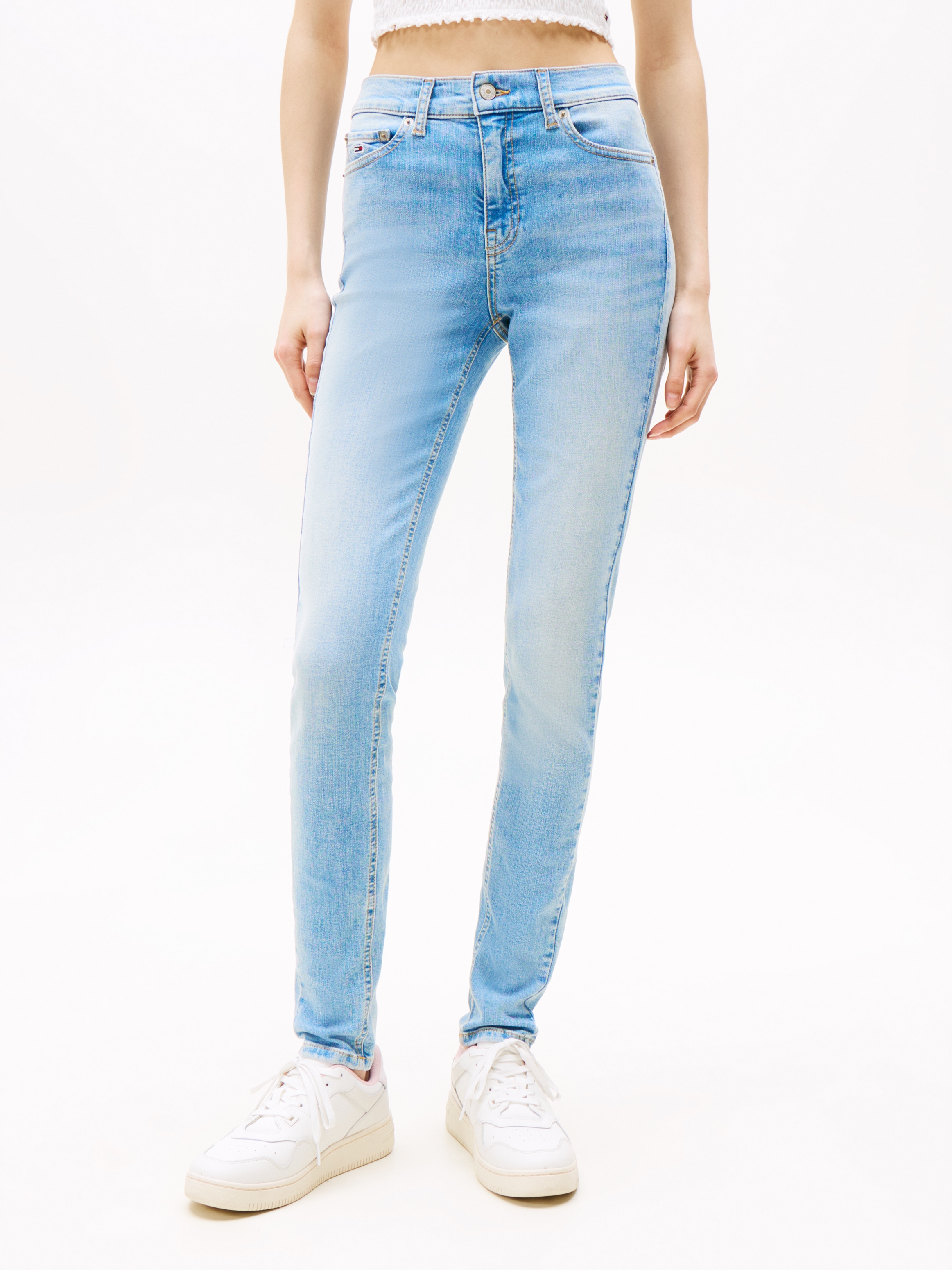 Tommy Jeans Skinny-fit-Jeans "NORA MR SKNY AH1280" mit Logo-Badge, Mid Rise