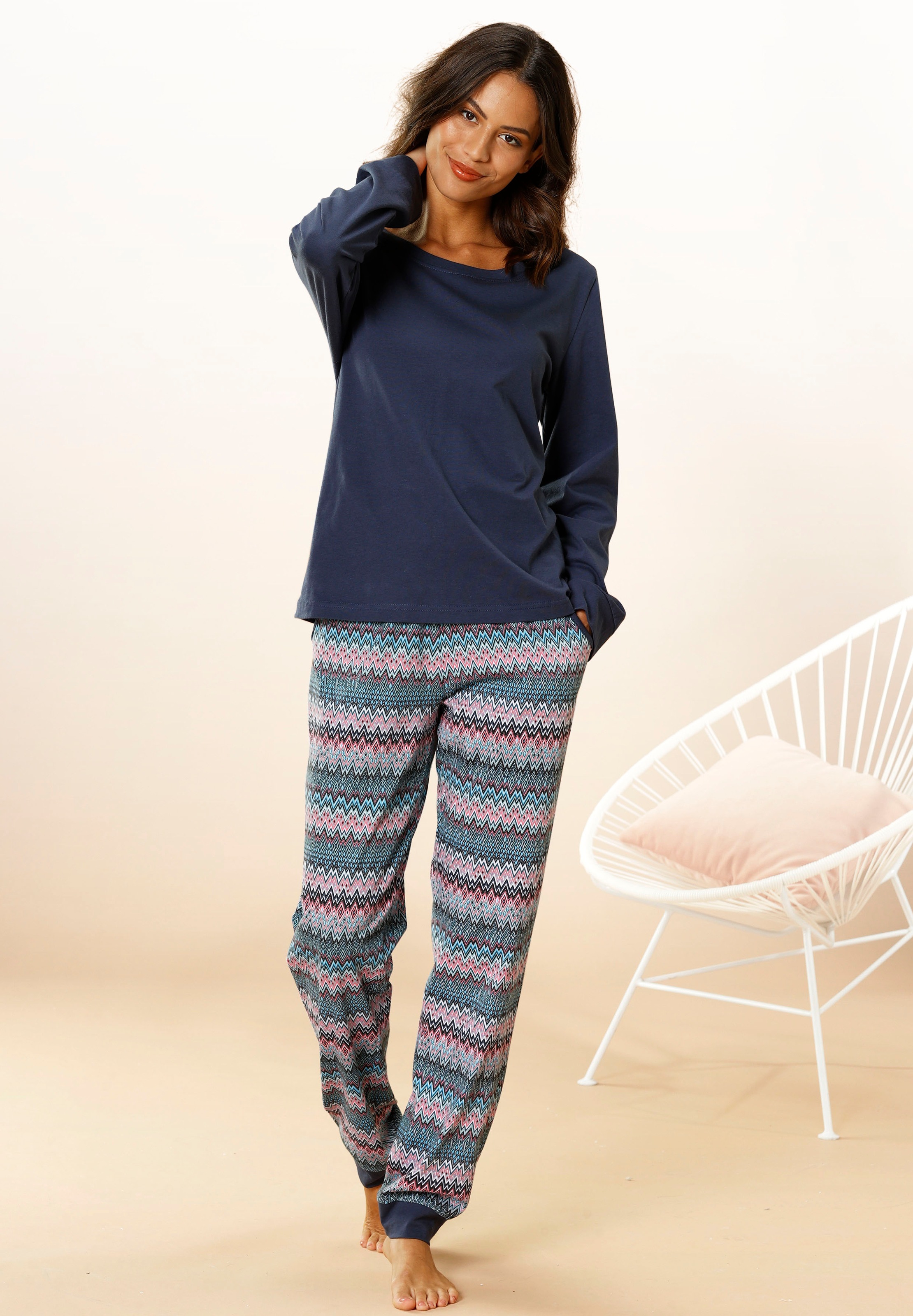 Vivance Dreams Pyjama 2 Stk. tlg., mit buntem Zick-Zack-Muster günstig online kaufen