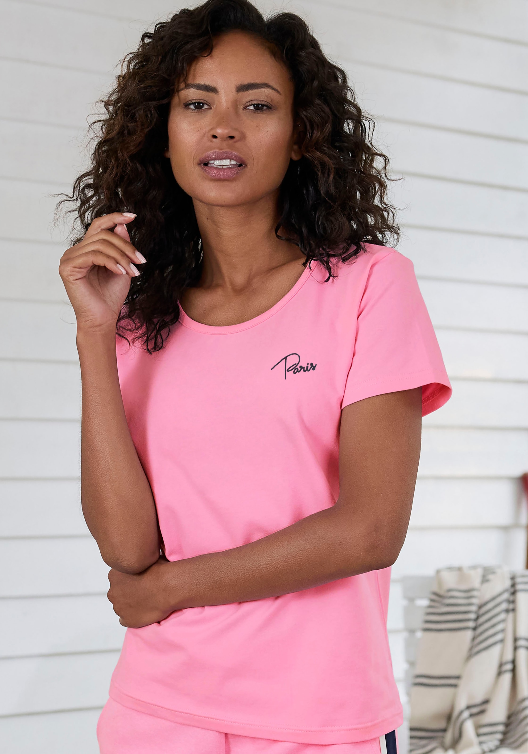 Vivance Kurzarmshirt, T-Shirt mit Stickerei, Loungewear