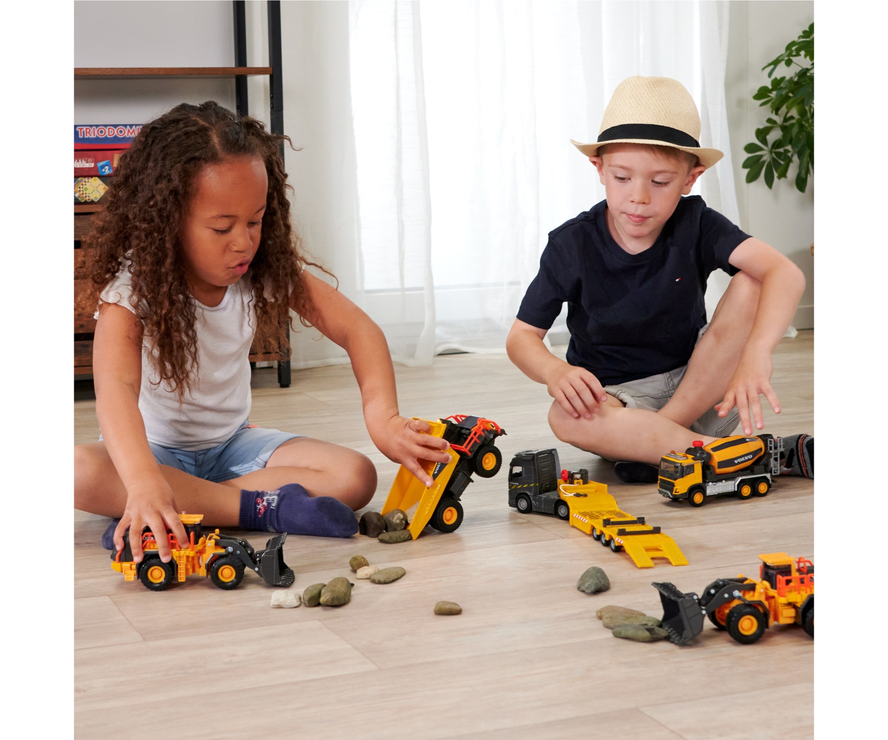 majORETTE Spielzeug-Betonmischer »Volvo FMX«