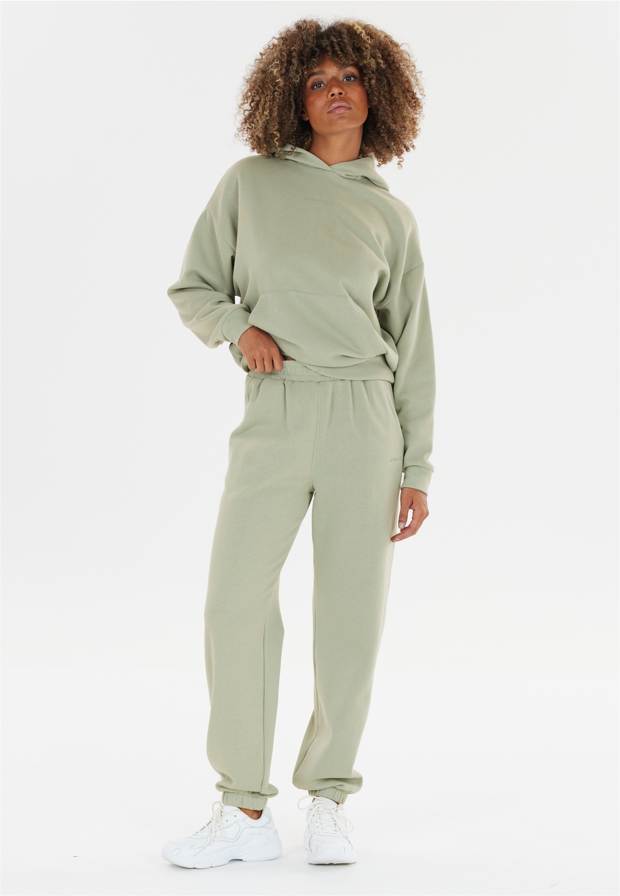 ATHLECIA Sweathose »Ruthie«, Im relaxten Look mit weichem Tragegefühl