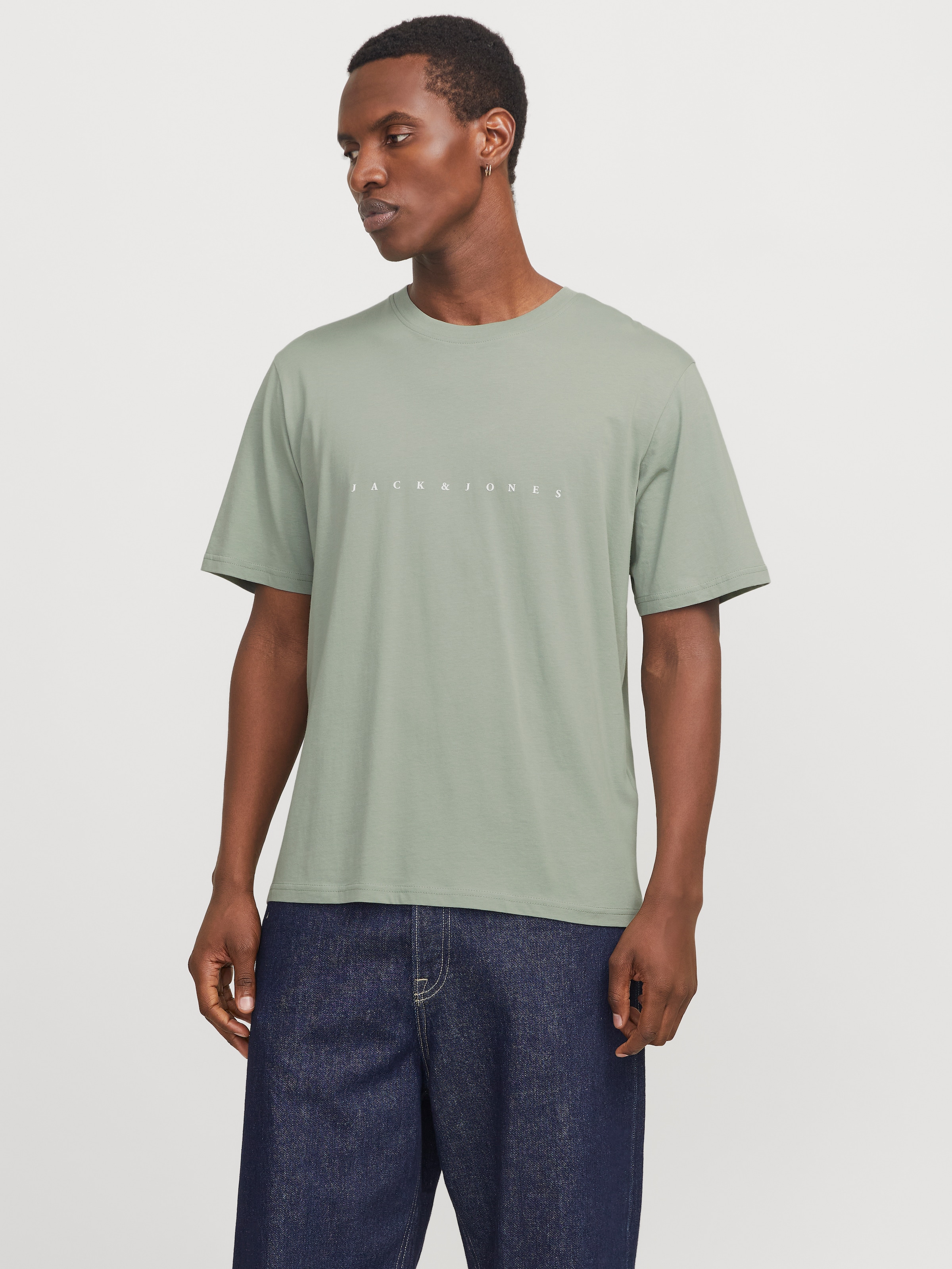 Jack & Jones Rundhalsshirt "JJESTAR JJ TEE SS NOOS", mit Logo Schriftzug günstig online kaufen