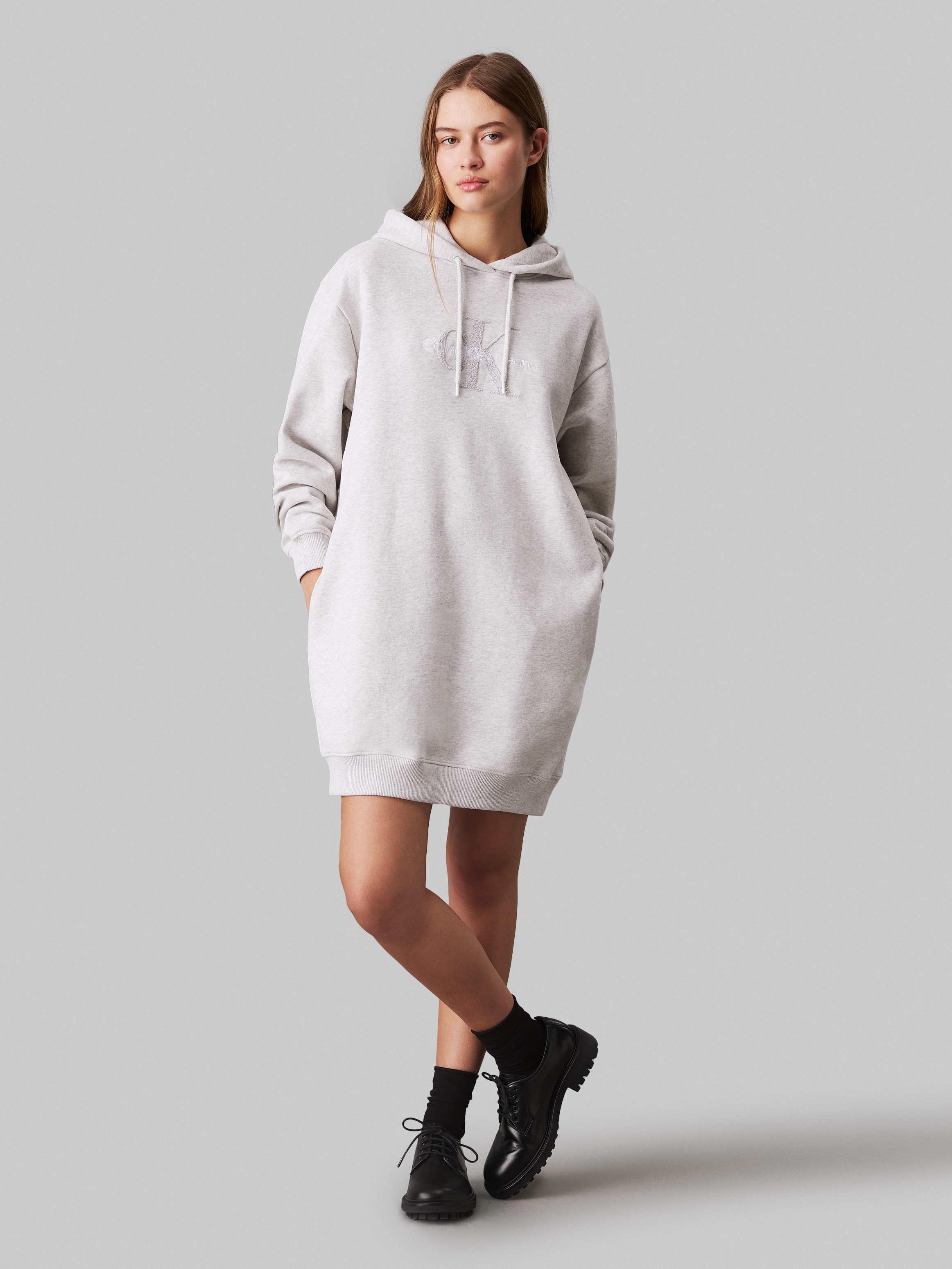 Calvin Klein Jeans Sweatkleid "CHENILLE MONOLOGO HOODIE DRESS", mit Logostickerei