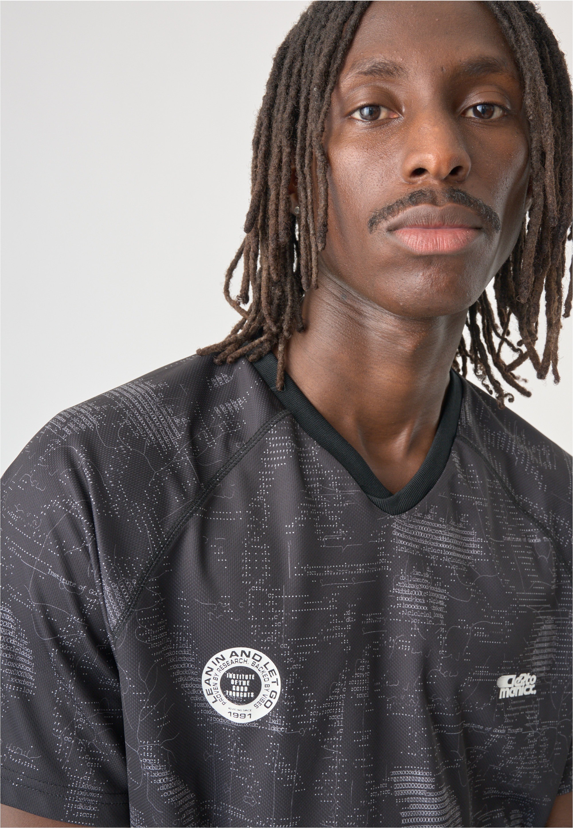 Cleptomanicx T-Shirt mit cooler Musterung