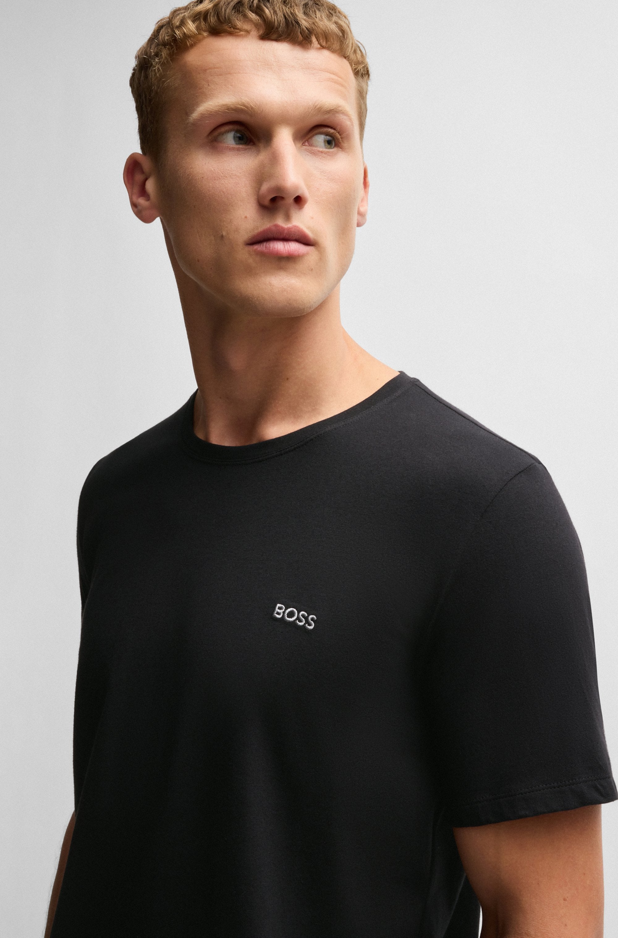 BOSS T-Shirt »Mix&Match T-Shirt R«, mit BOSS Stickerei auf der Brust