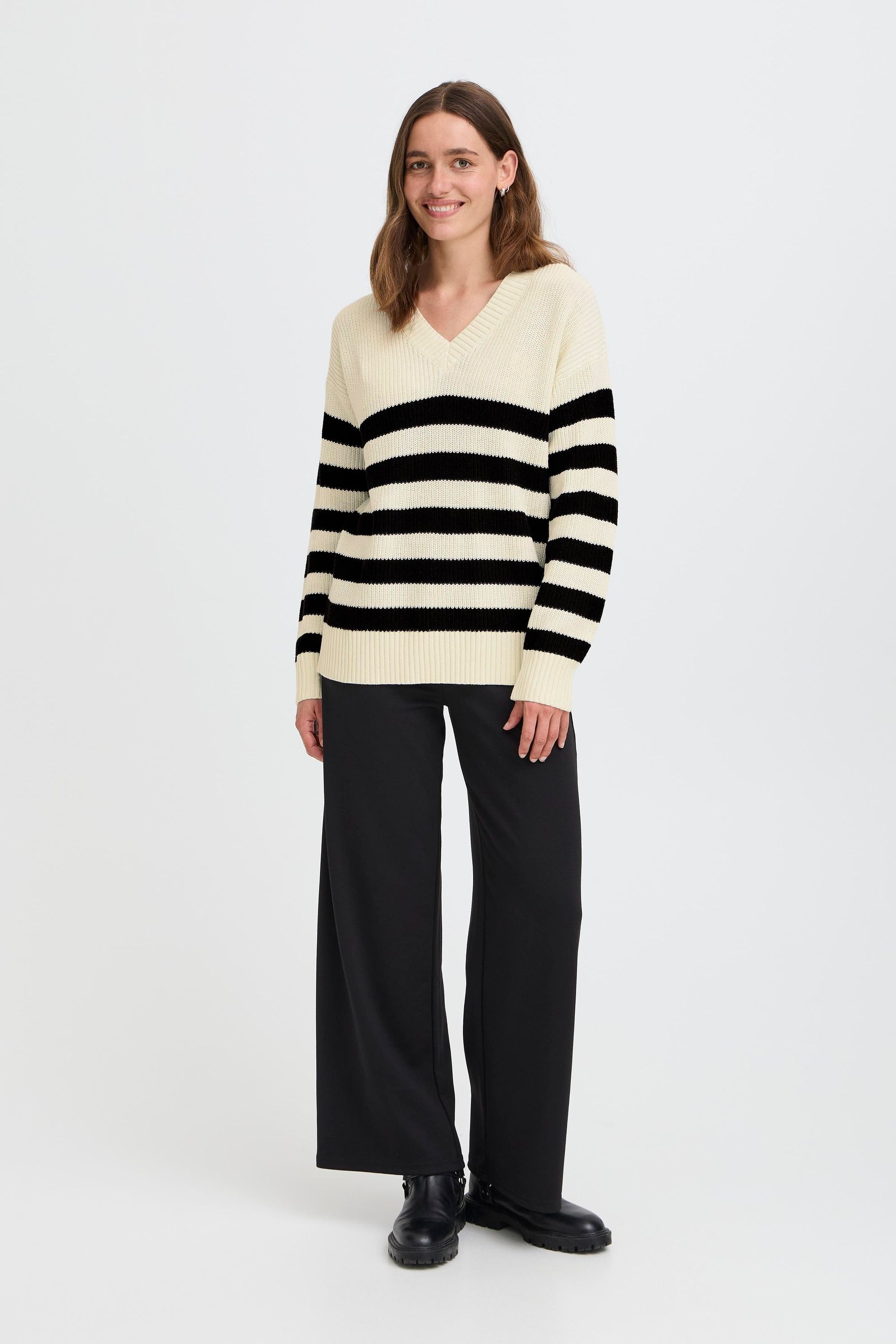 OXMO V-Ausschnitt-Pullover "V-Ausschnitt-Pullover OXKalane" günstig online kaufen