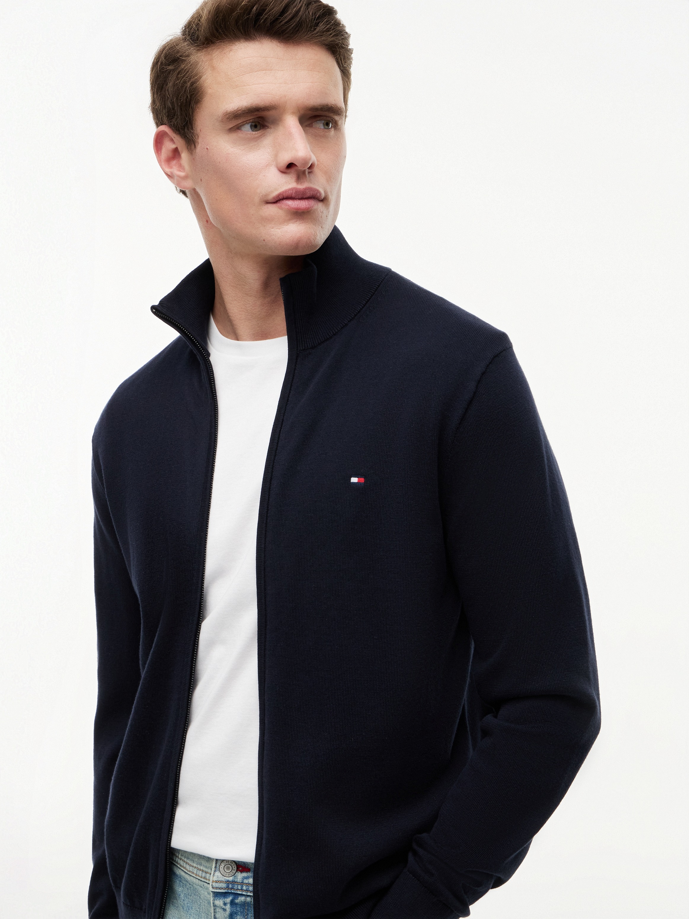 Tommy Hilfiger Strickjacke "ESSENTIAL COTTON ZIP THRU" mit Logostickerei günstig online kaufen