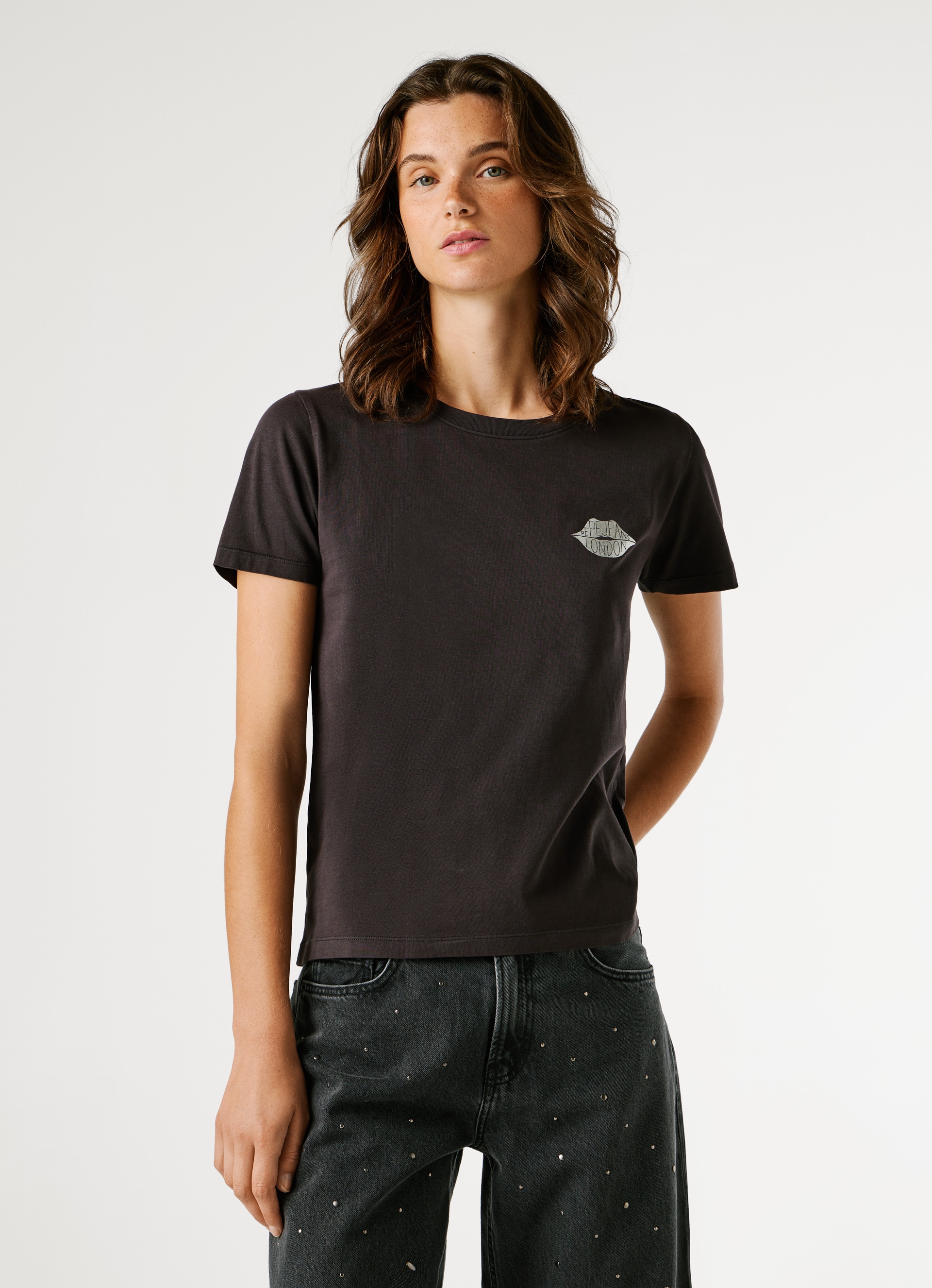 Pepe Jeans T-Shirt »BRULE« mit Runhals, kleiner Print auf der Brust