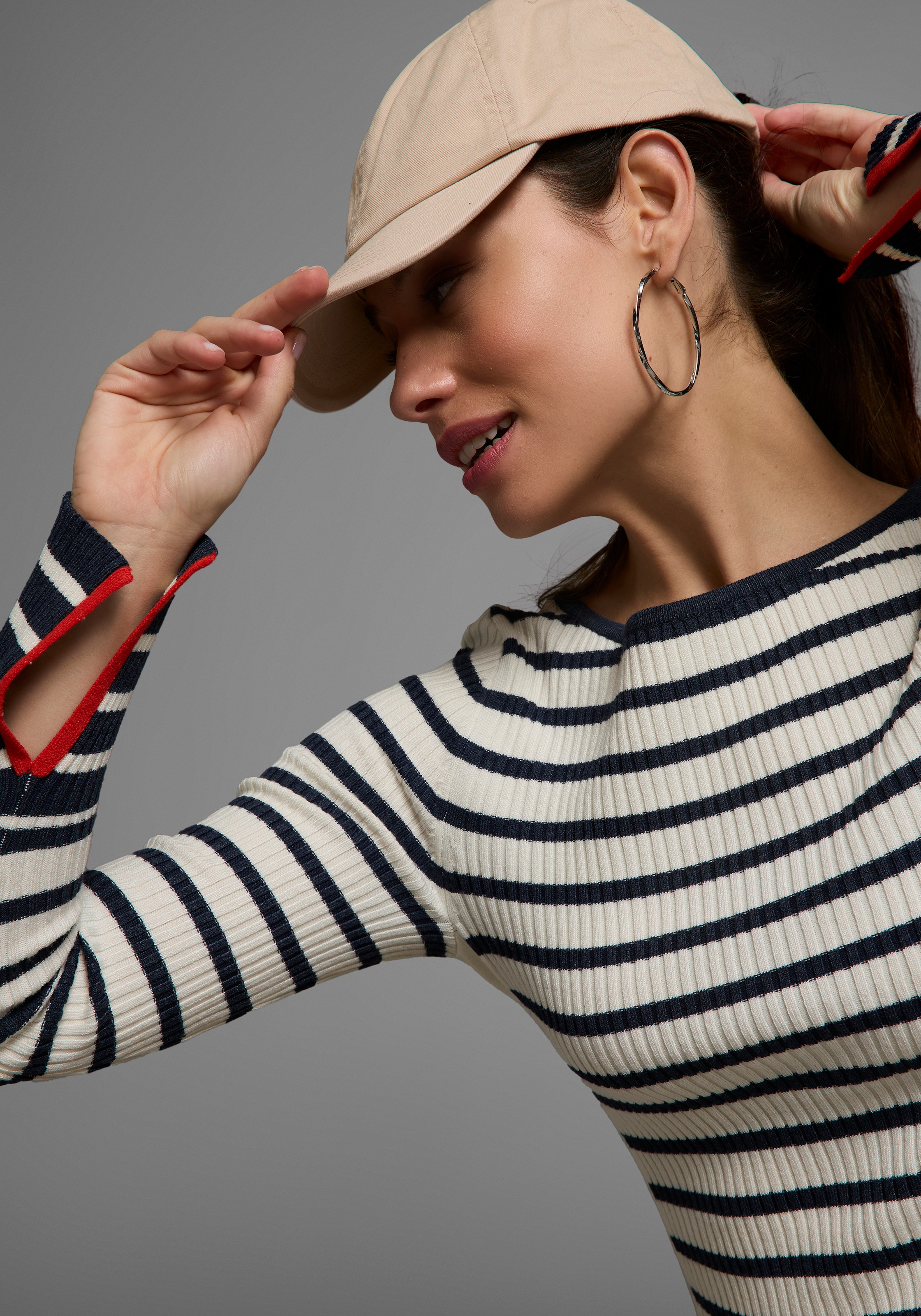 HECHTER PARIS Strickpullover, mit stilvollem Seitenschlitz