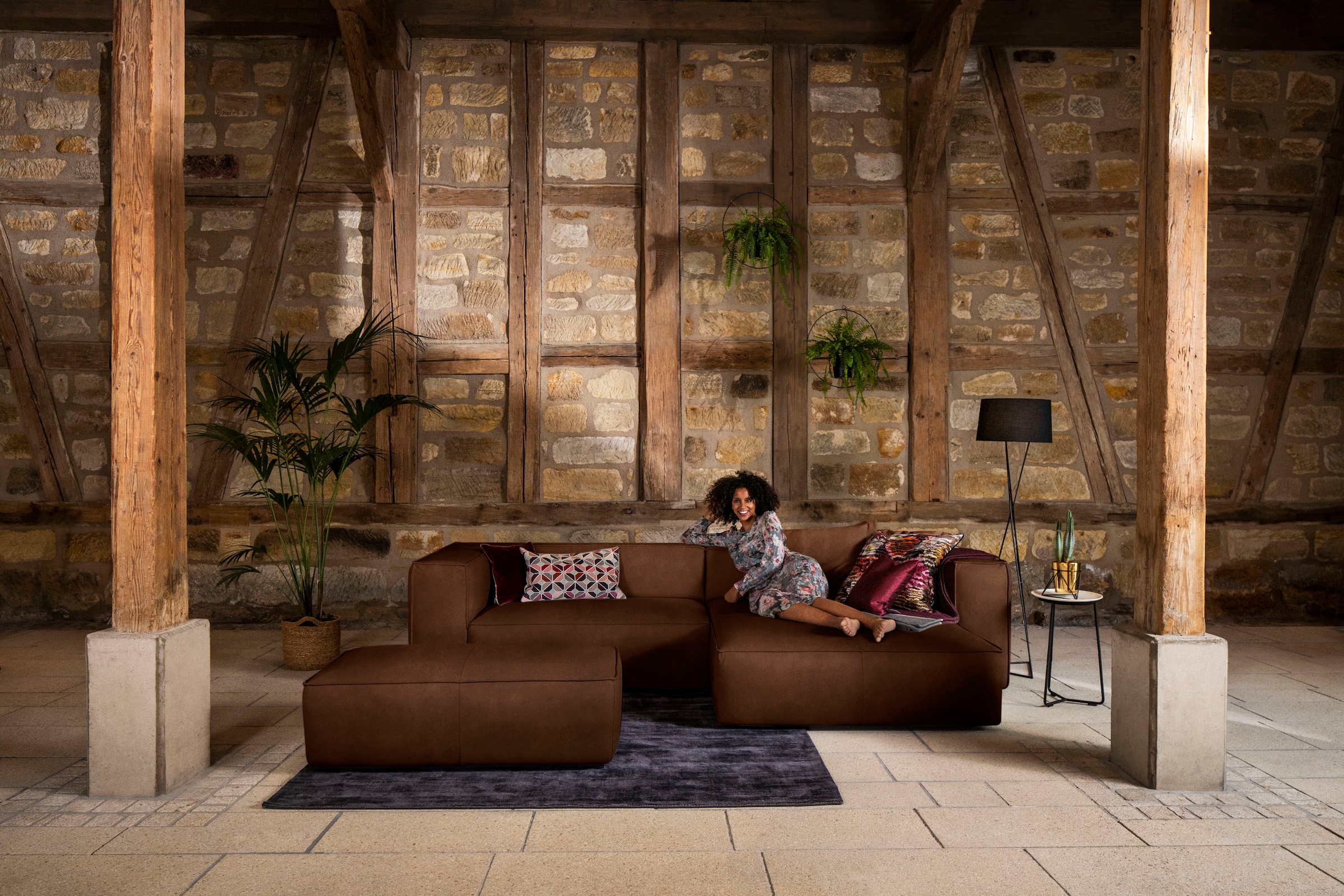 W.SCHILLIG Ecksofa "around-the-block" inklusive Hocker, mit eleganter Biese günstig online kaufen