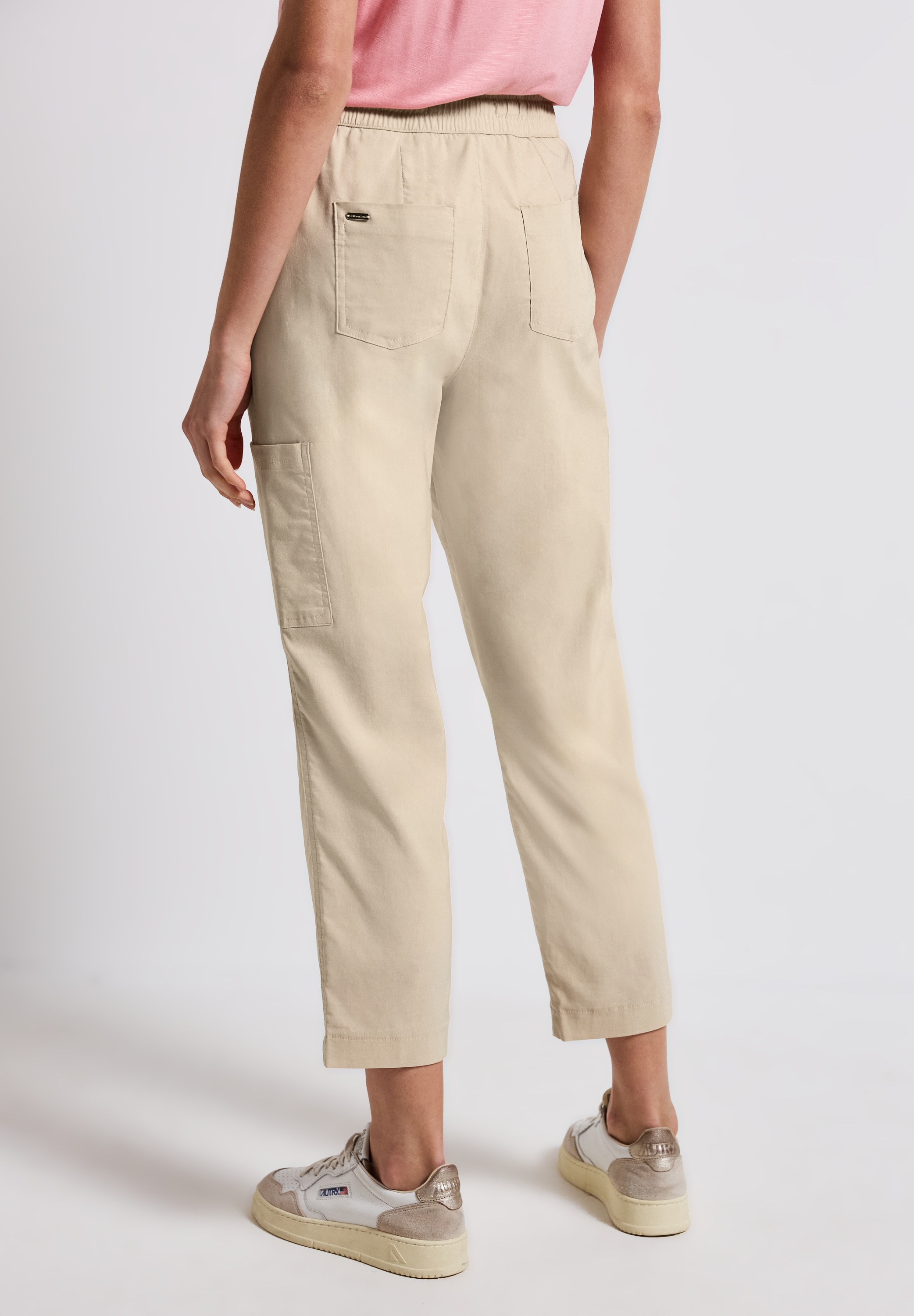 STREET ONE Stoffhose »Style Bonny«, mit elastischem Bund mit Tunnelzug
