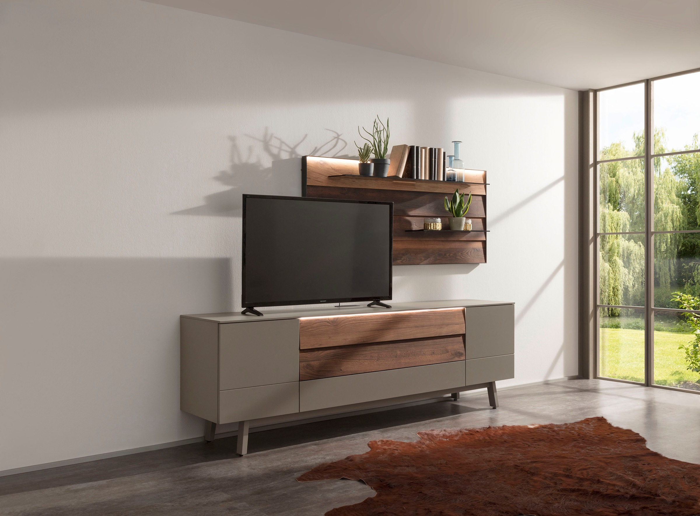 GWINNER TV-Wand Misano MI109, (2 St.), in Lack fango, mit Wandpaneel, wahlweise mit Beleuchtung