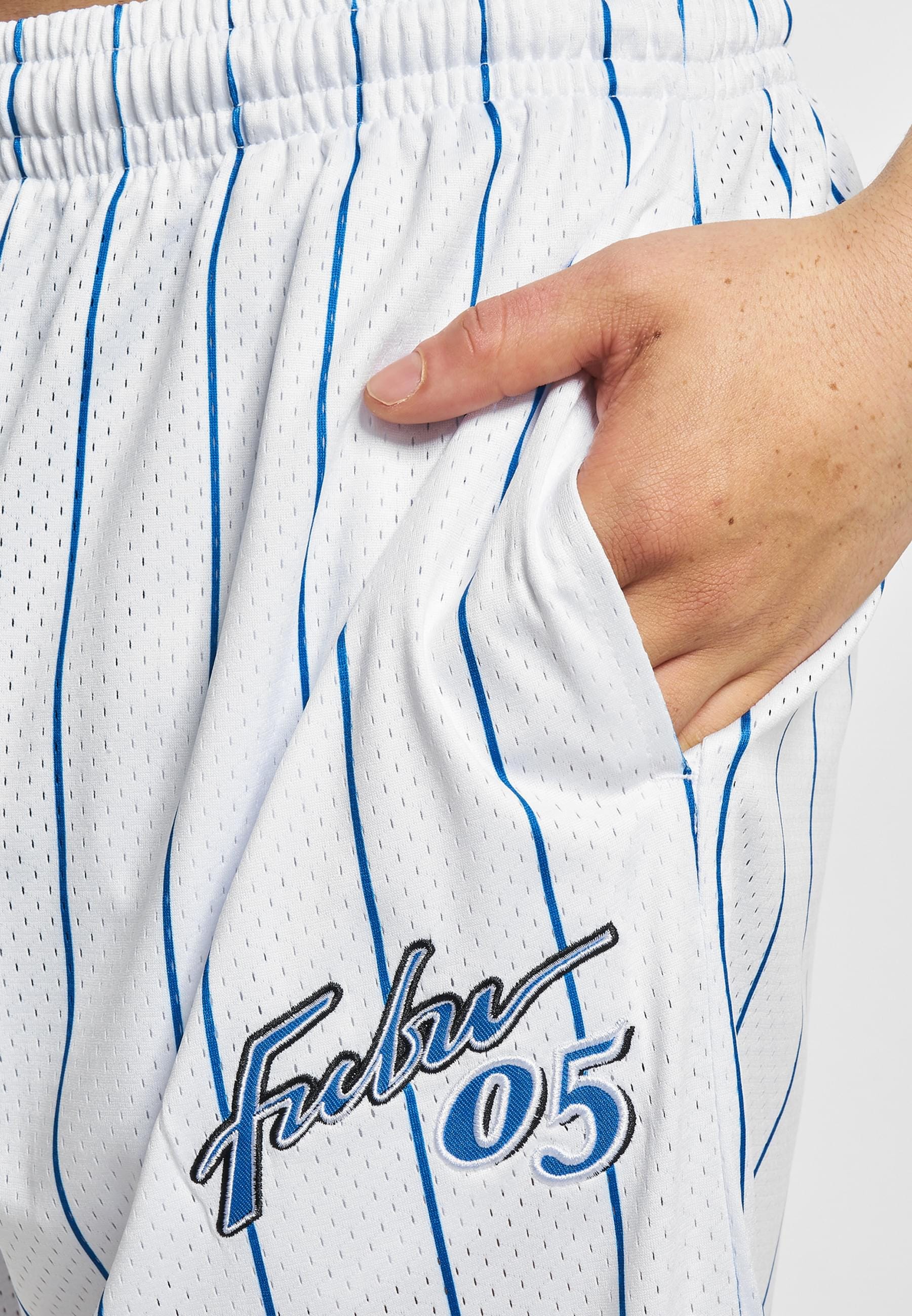 Fubu Shorts »Fubu Herren FM232-013-1 FUBU Retro Pinstripe Shorts«, (1 tlg.)