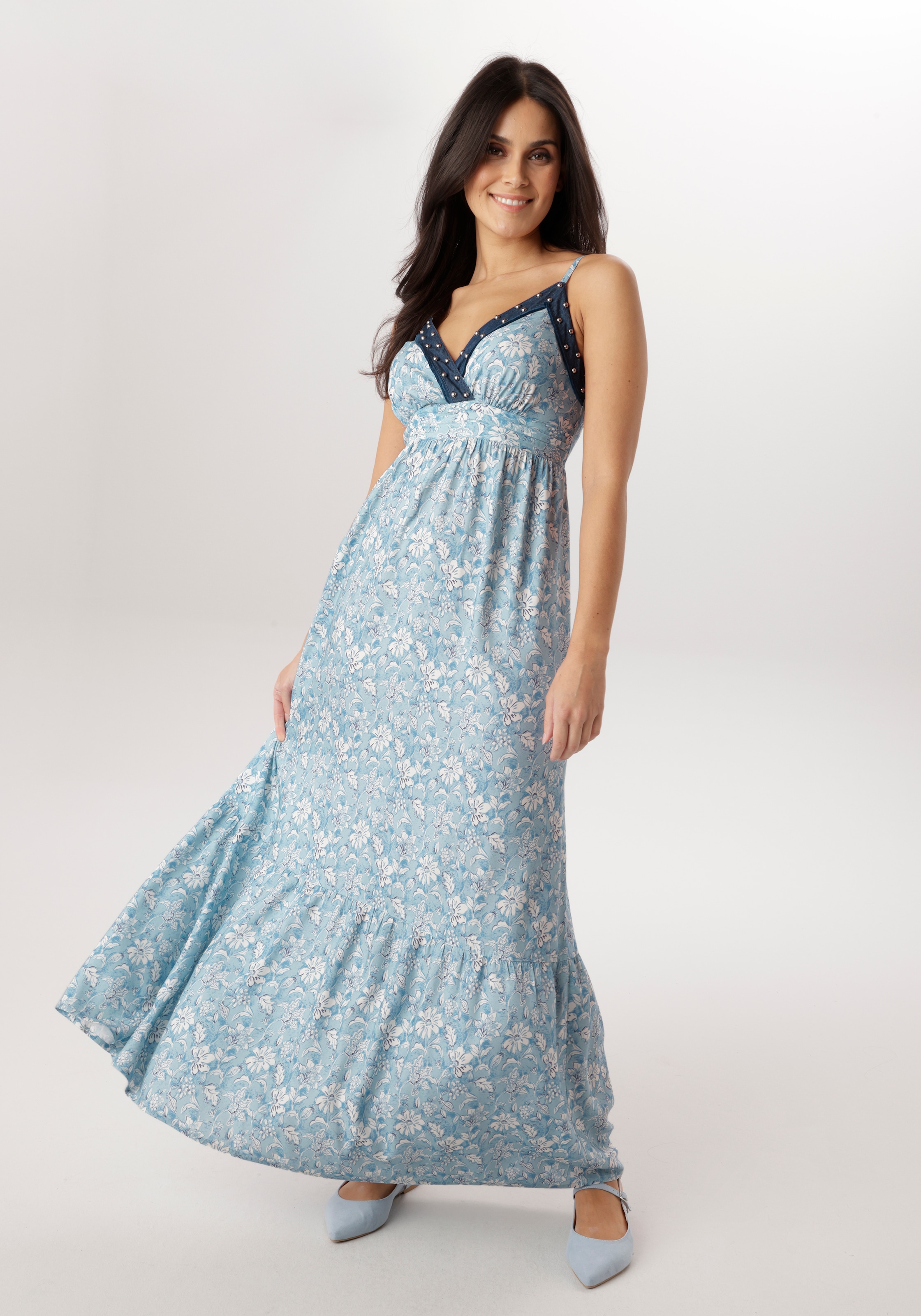 Aniston SELECTED Sommerkleid mit Jeansbesatz und aufgesetzten Nieten