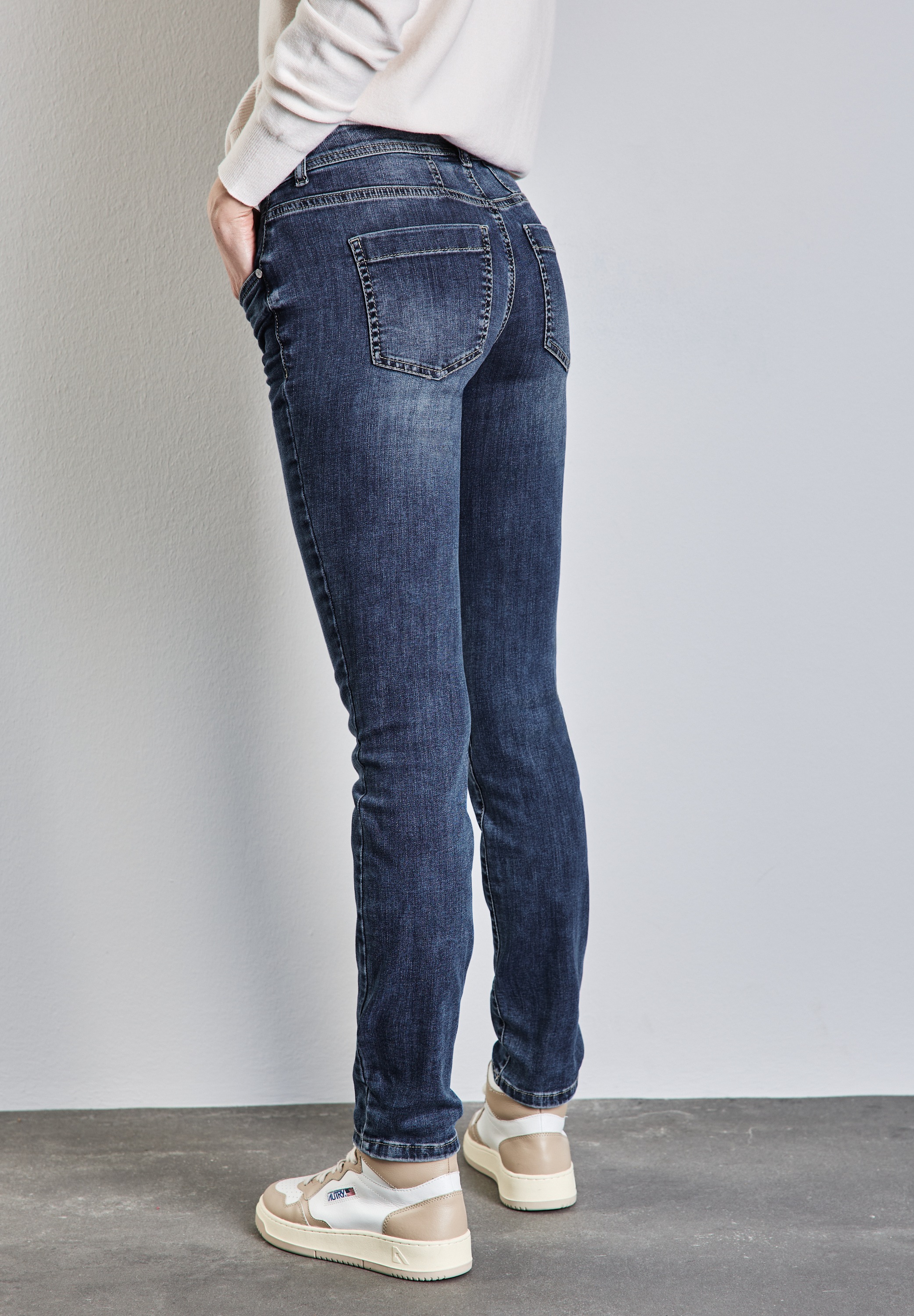 STREET ONE Slim-fit-Jeans, in mittelblauer Waschung günstig online kaufen