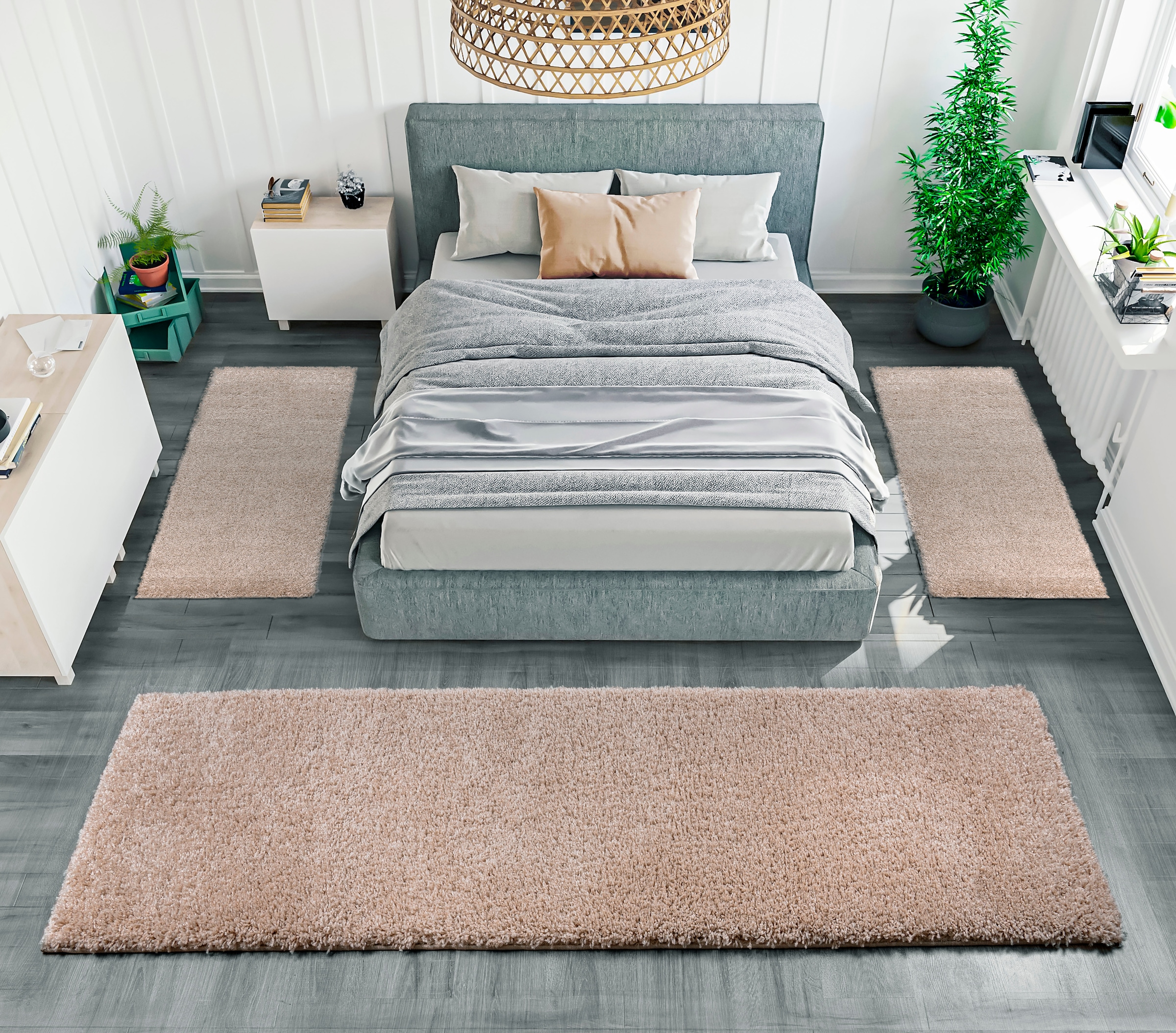 Bruno Banani Bettumrandung »Shaggy Soft«, (3 tlg.), gewebt, Uni-Farben, besonders weich, Bettvorleger, Läufer-Set