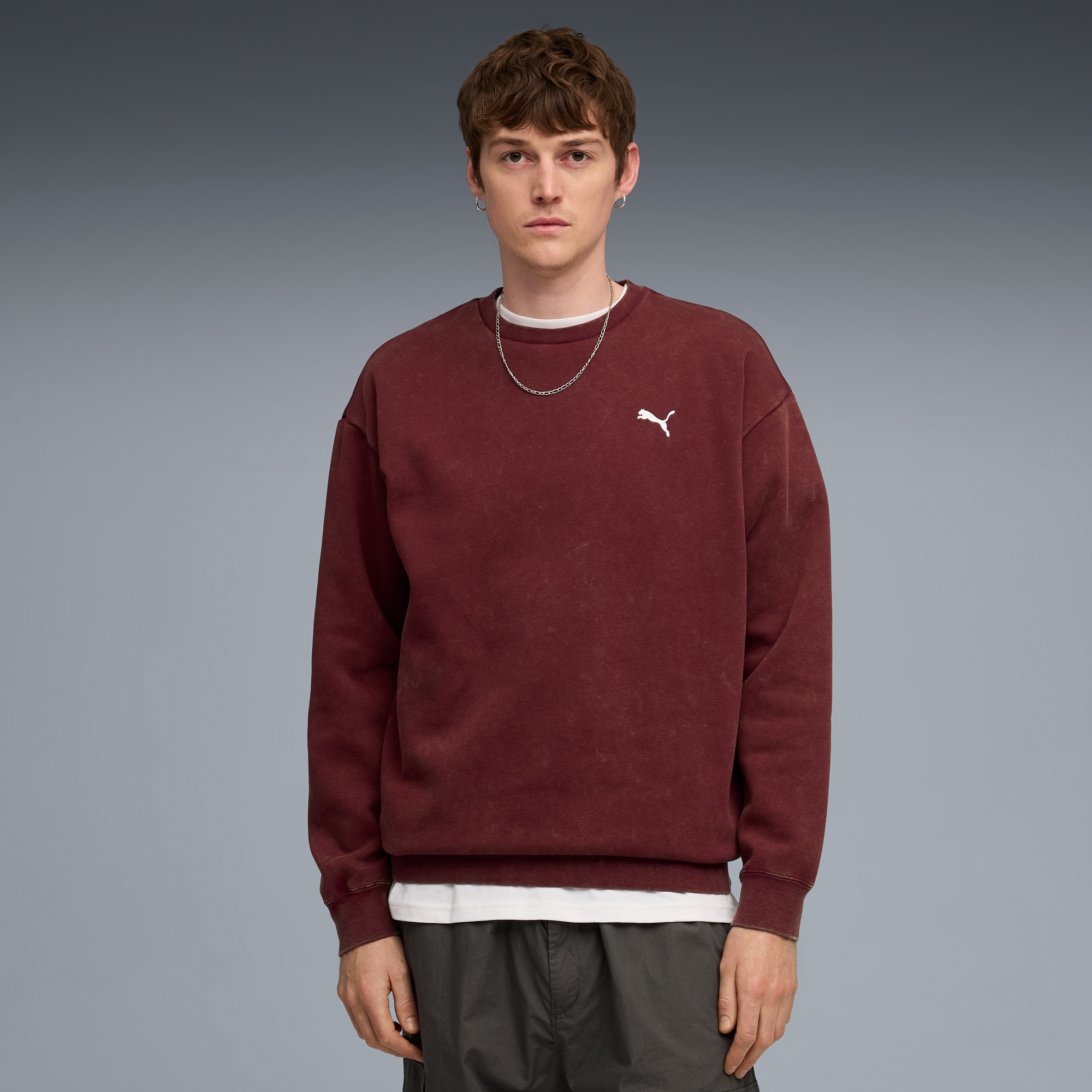 PUMA Langarmshirt "ESS ELEVATED RELAXED WASH CREW FL" sportlicher Stil