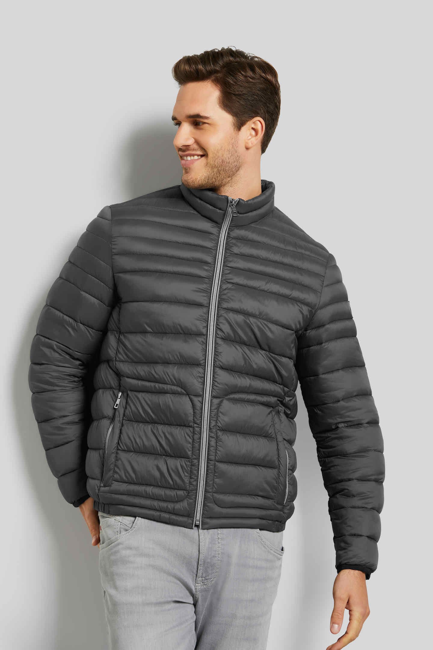 bugatti Steppjacke, ohne Kapuze, aus besonders leichtem Material günstig online kaufen