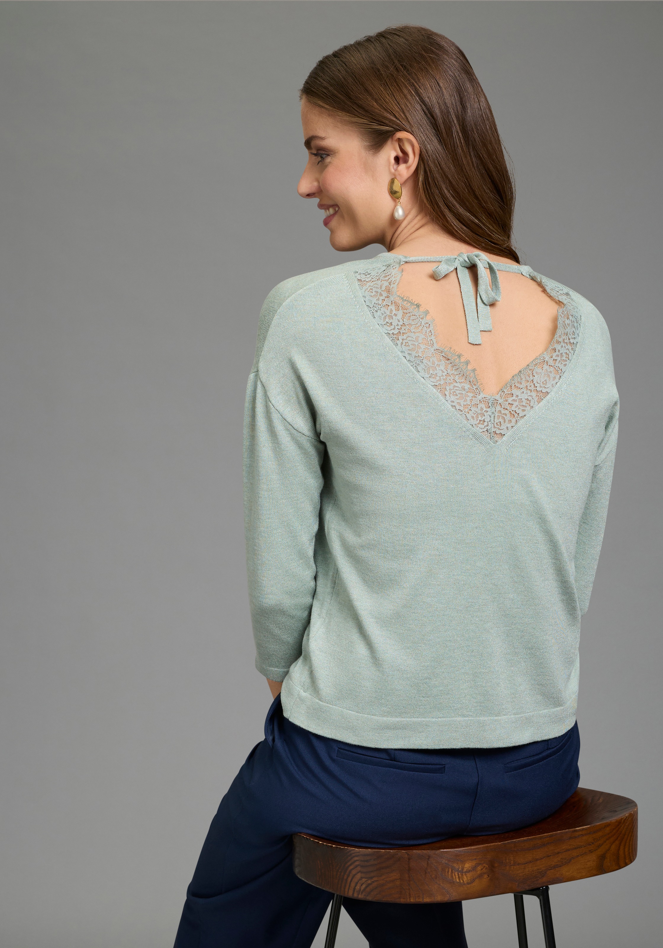 3/4 Arm-Pullover LAURA SCOTT, Damen, Gr. 46, salbei, Feinstrick, Obermaterial: 70% Viskose, 30% Polyamid, unifarben, figurumspielend hüftlang, Rundhals, Strickkante, Pullover, aus Viskosemischung mit femininem Spitzeneinsatz und Schleifendetail