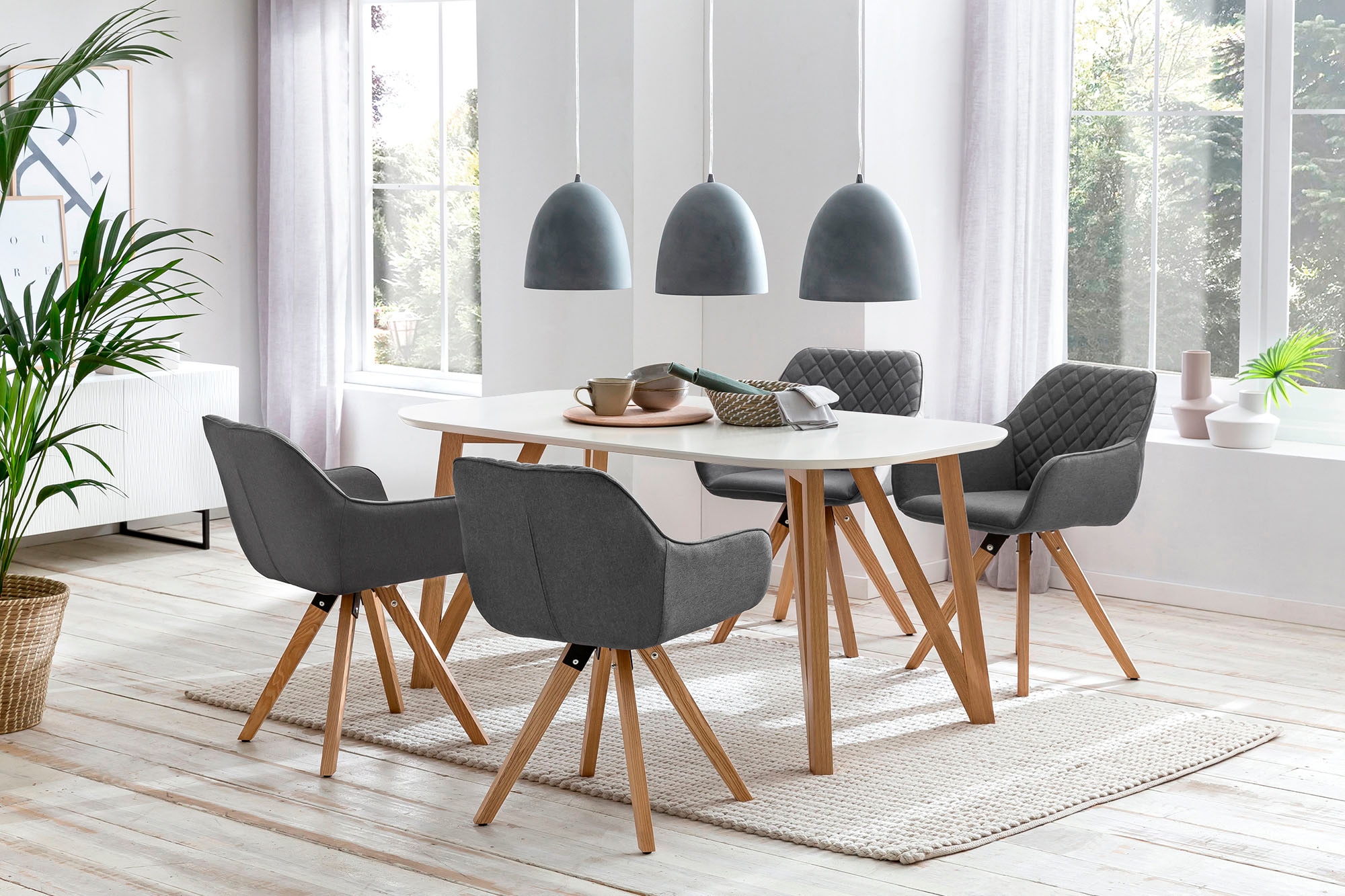 SalesFever Essgruppe, (Set, 5 tlg.), bestehend aus 4 modernen Polsterstühlen und einem 160 cm breiten Tisch