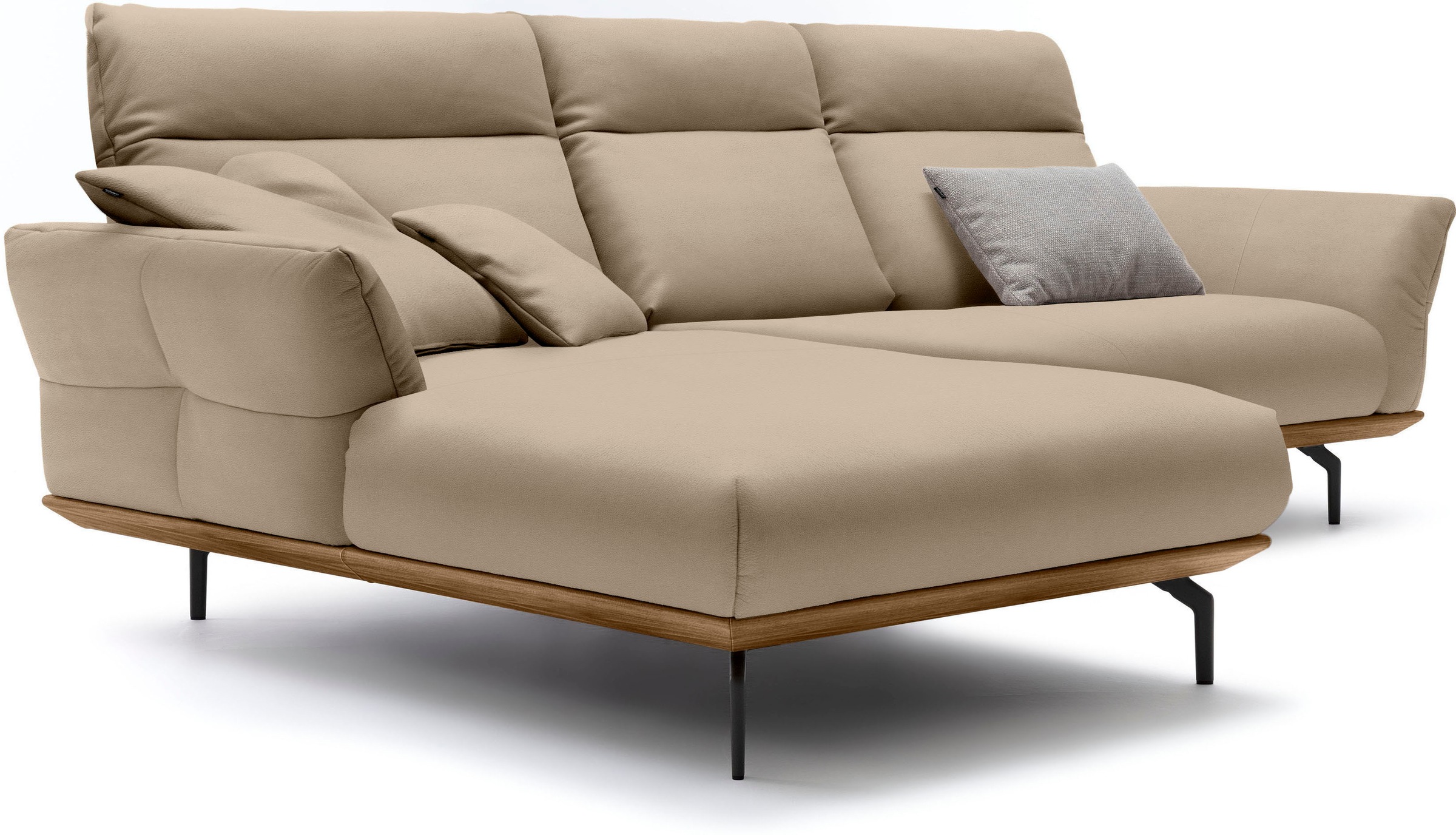 Creation BY ROLF BENZ Ecksofa "CR.460", Sockel in Nussbaum, Winkelfüße in U günstig online kaufen