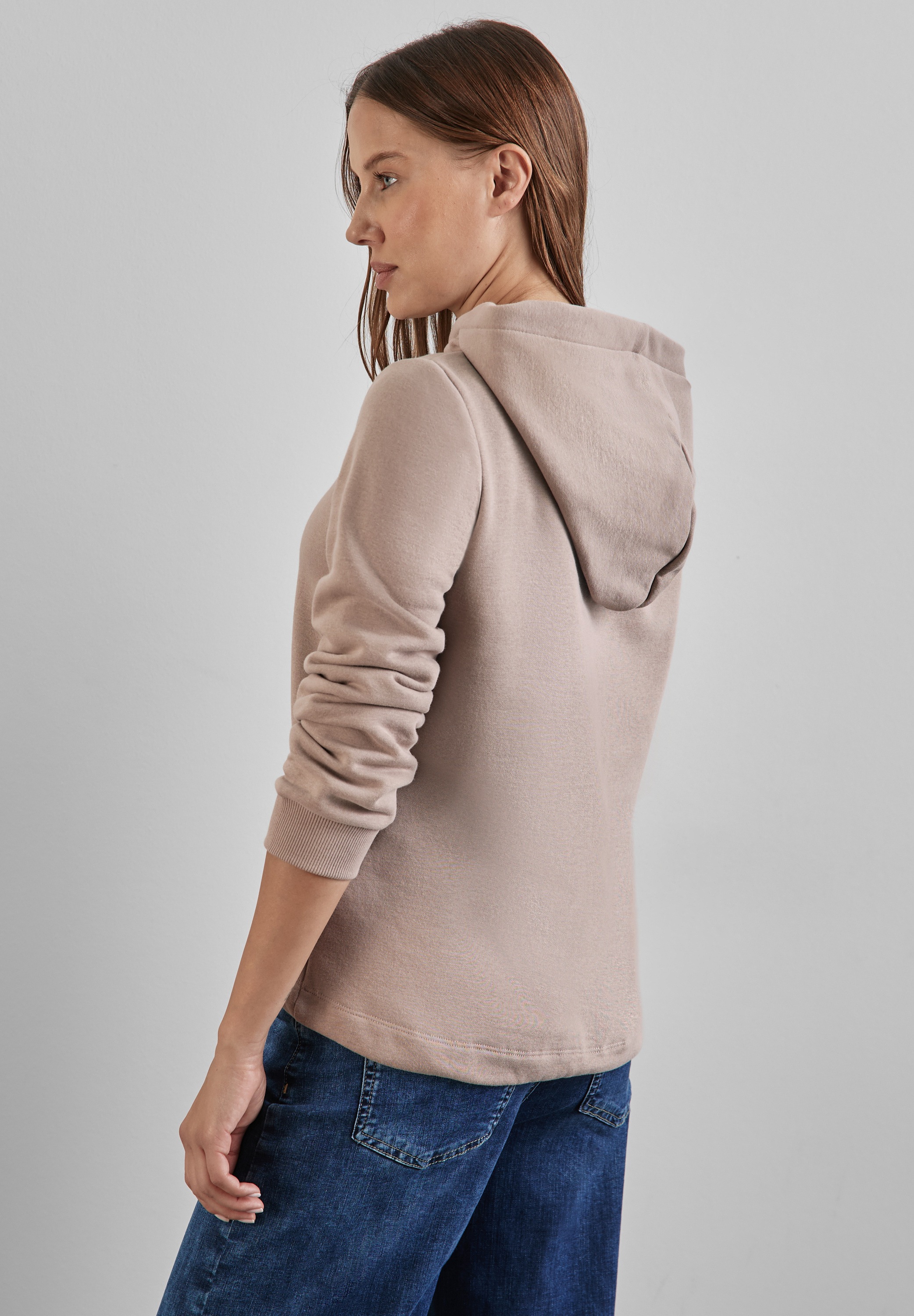 STREET ONE Hoodie, mit Tunnelzug am Saum