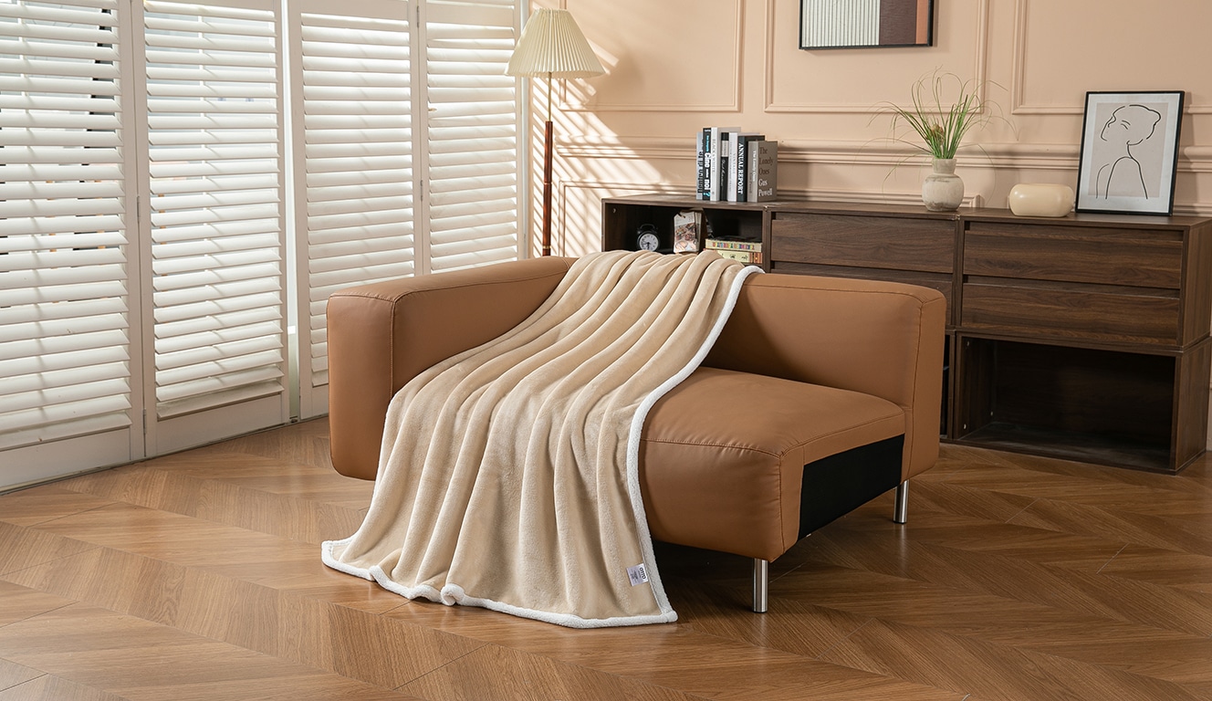 OTTO home Wohndecke »Sennu« 420g/m², flauschige, Wohndecke mit Teddyoptik, Tagesdecke