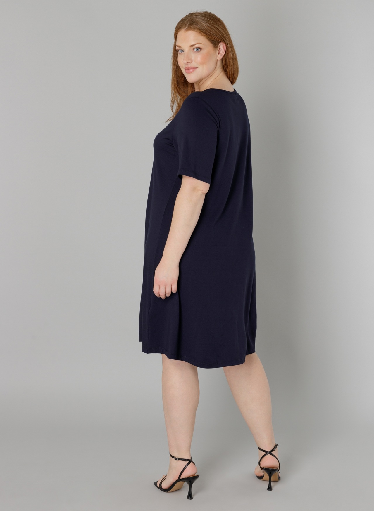 Base Level Curvy Shirtkleid "Abernathy", In leicht ausgestellter Form günstig online kaufen