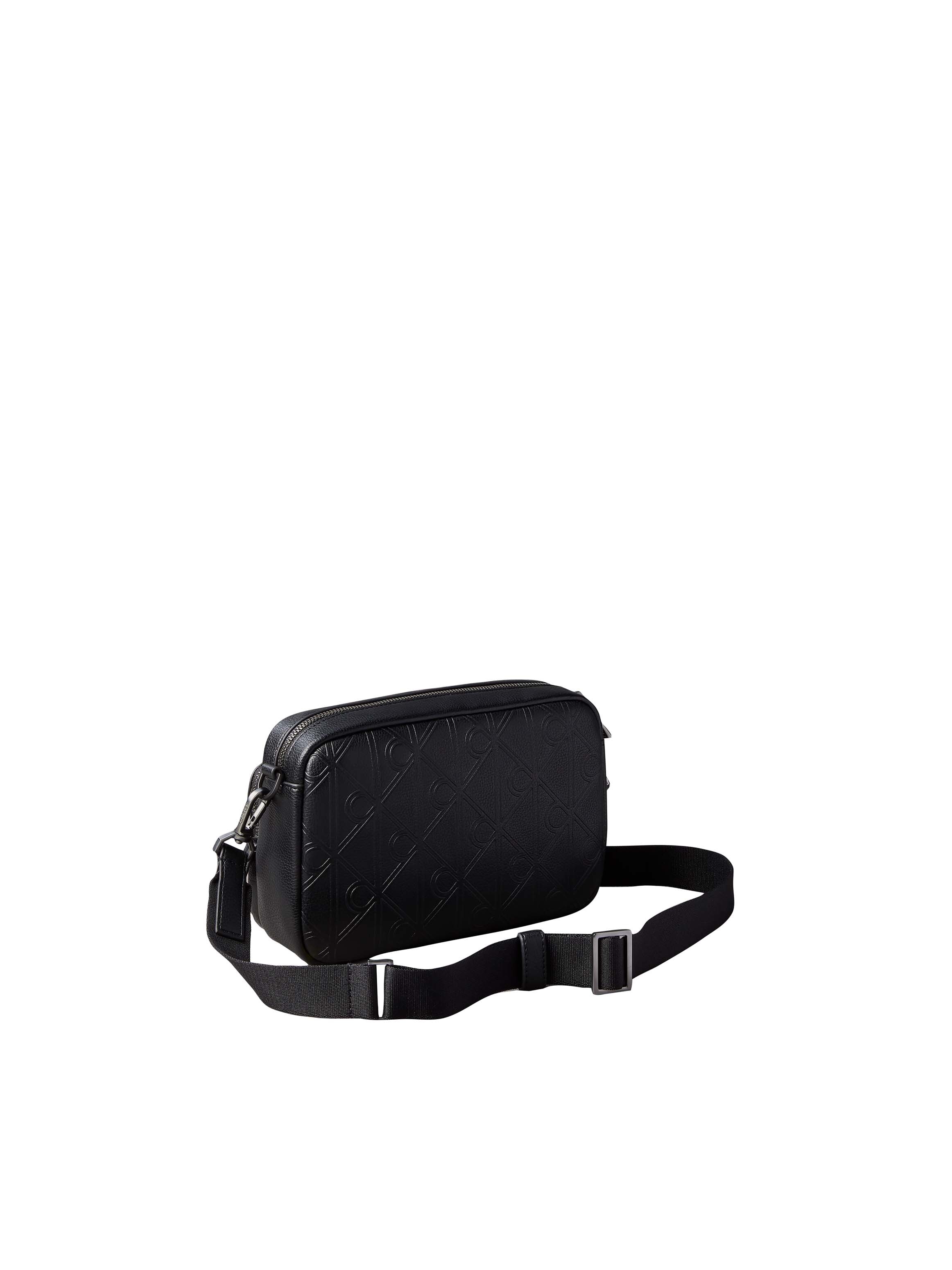 Calvin Klein Umhängetasche »EMBLEM AOP DEBOSS CAMERA BAG« Crossbody Bag, Schultertasche mit CK-Logoprägung und Fronttasche