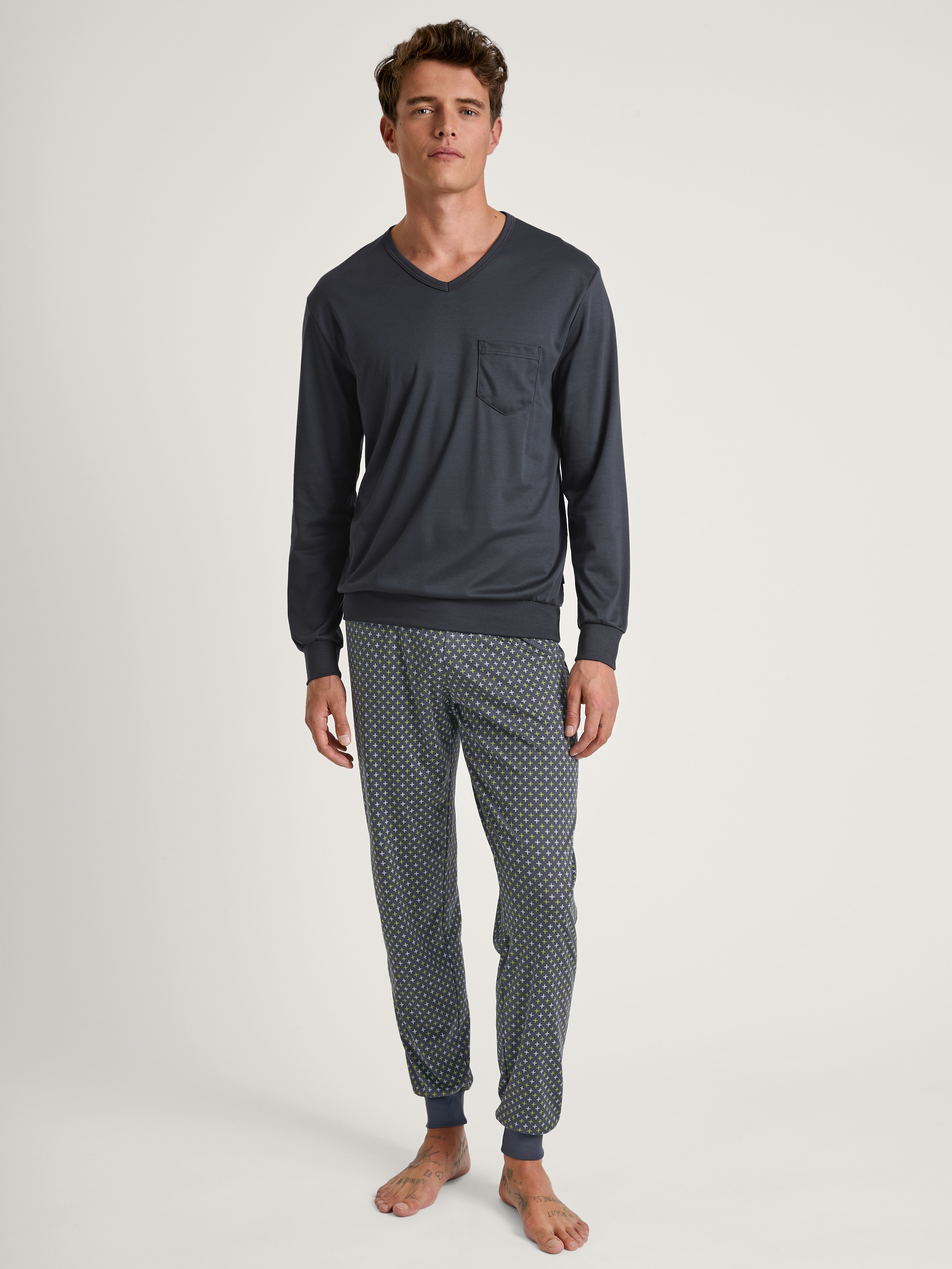 CALIDA Pyjama "Relax Swiss Edition" 2 Stk. tlg., mit soften Bündchen an Abs günstig online kaufen