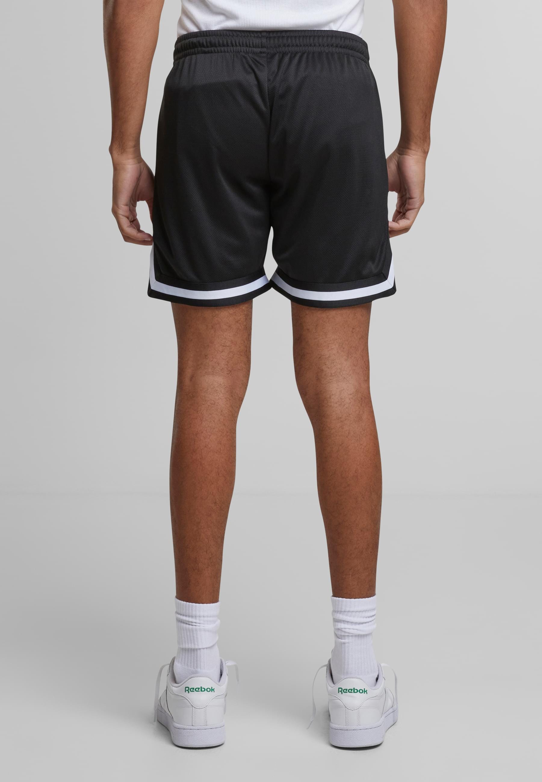 URBAN CLASSICS Shorts »Urban Classics Herren Short Basketball Shorts«, (1 tlg.)